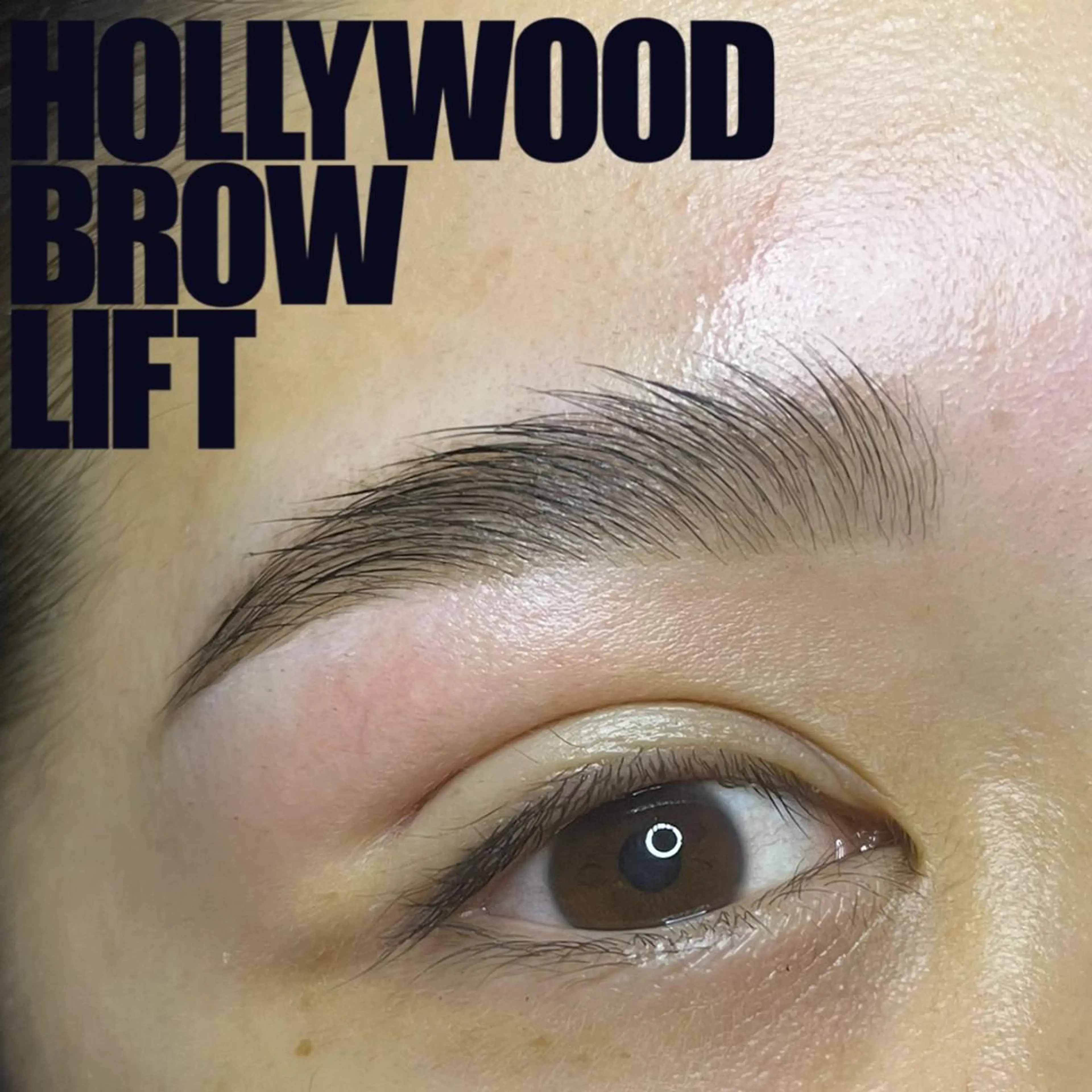 アイブロウ ハリウッドブロウリフト 眉毛と韓国肌質改善 サロン　和泉府中のエステ・リラクイメージ