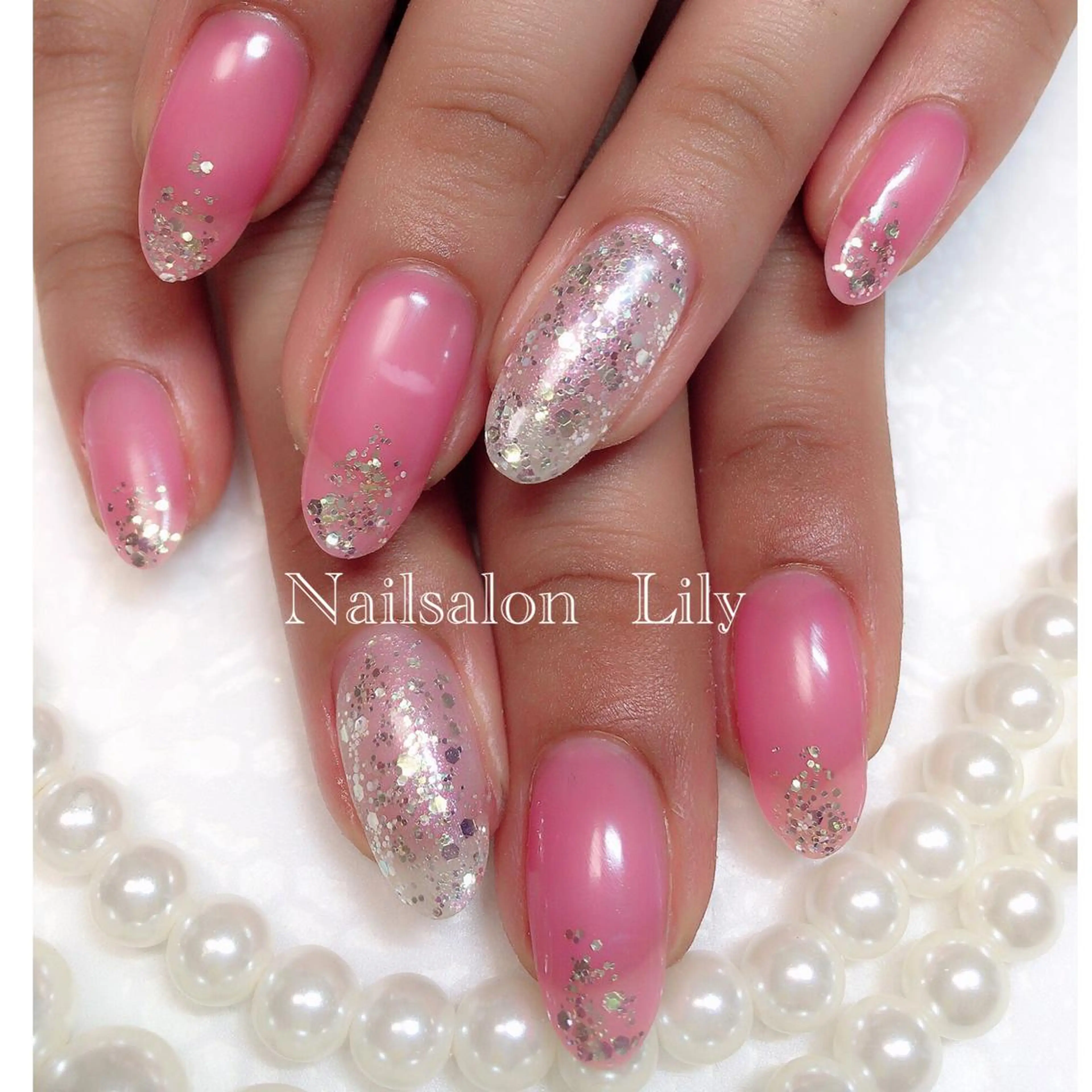 ネイル キラキラネイル シンプルネイル Nailsalon Lilyのネイルデザイン