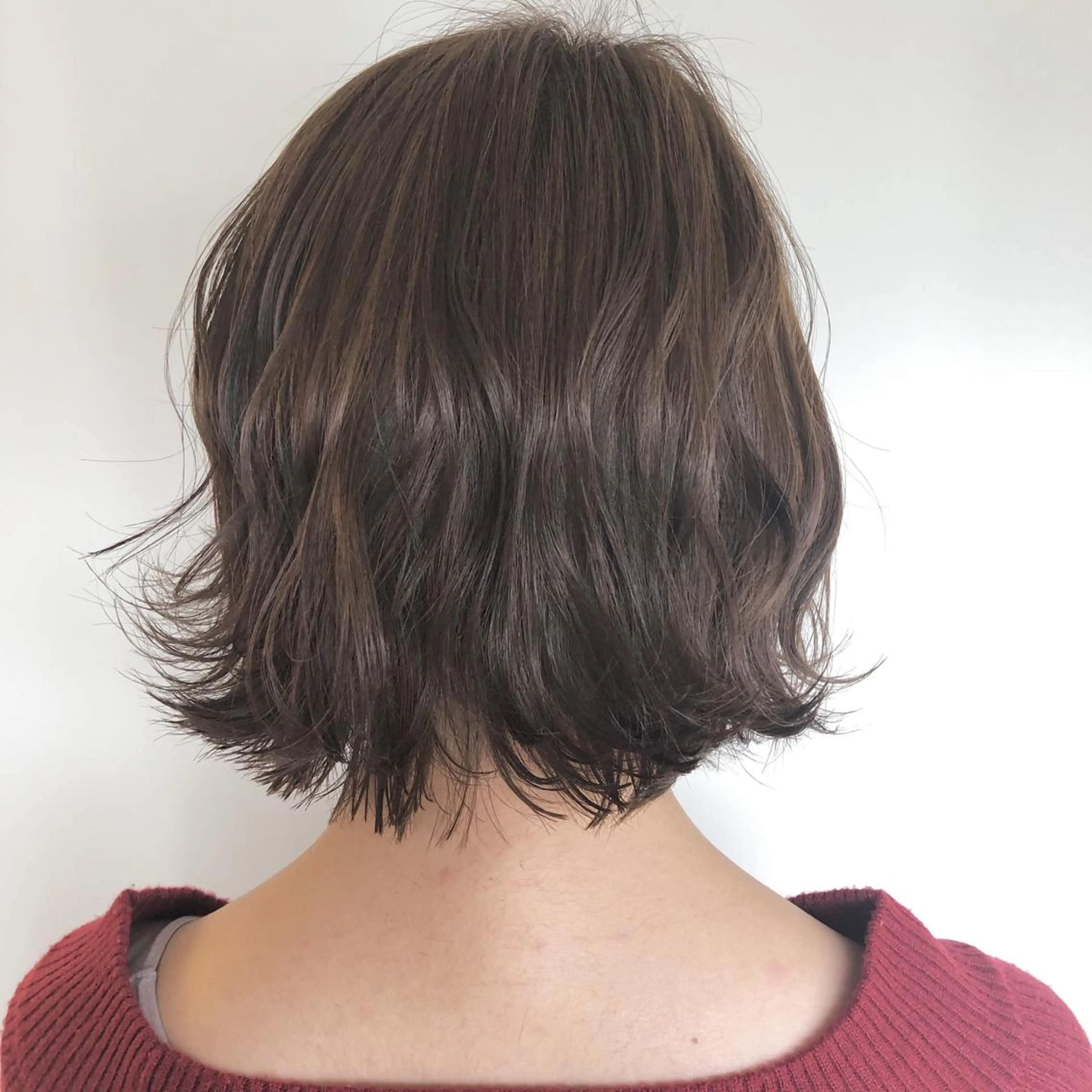 ミディアム カラー アオトソラ いしざかのヘアスタイル