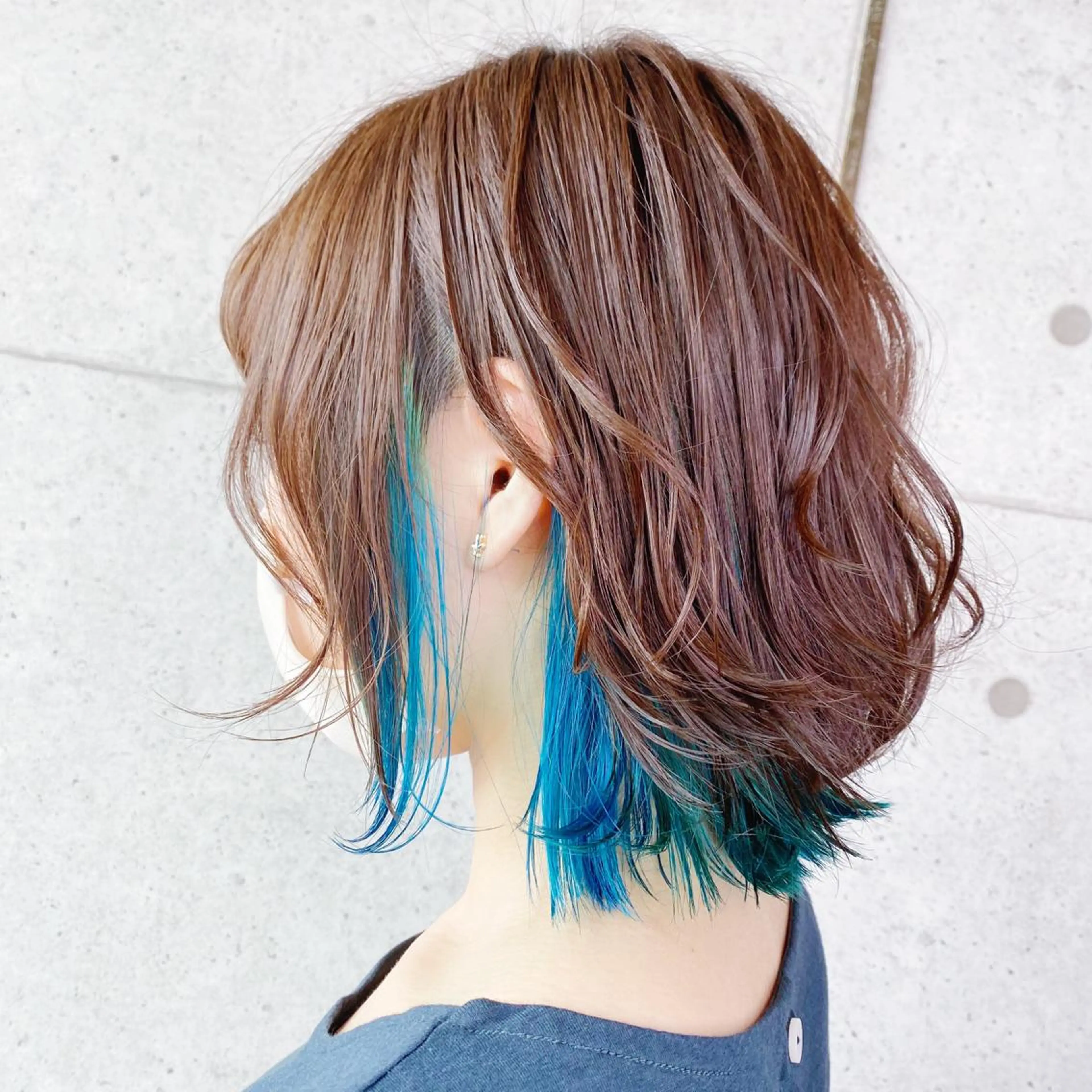 ショート カラー ヘアカラー 福森 みずきのヘアスタイル