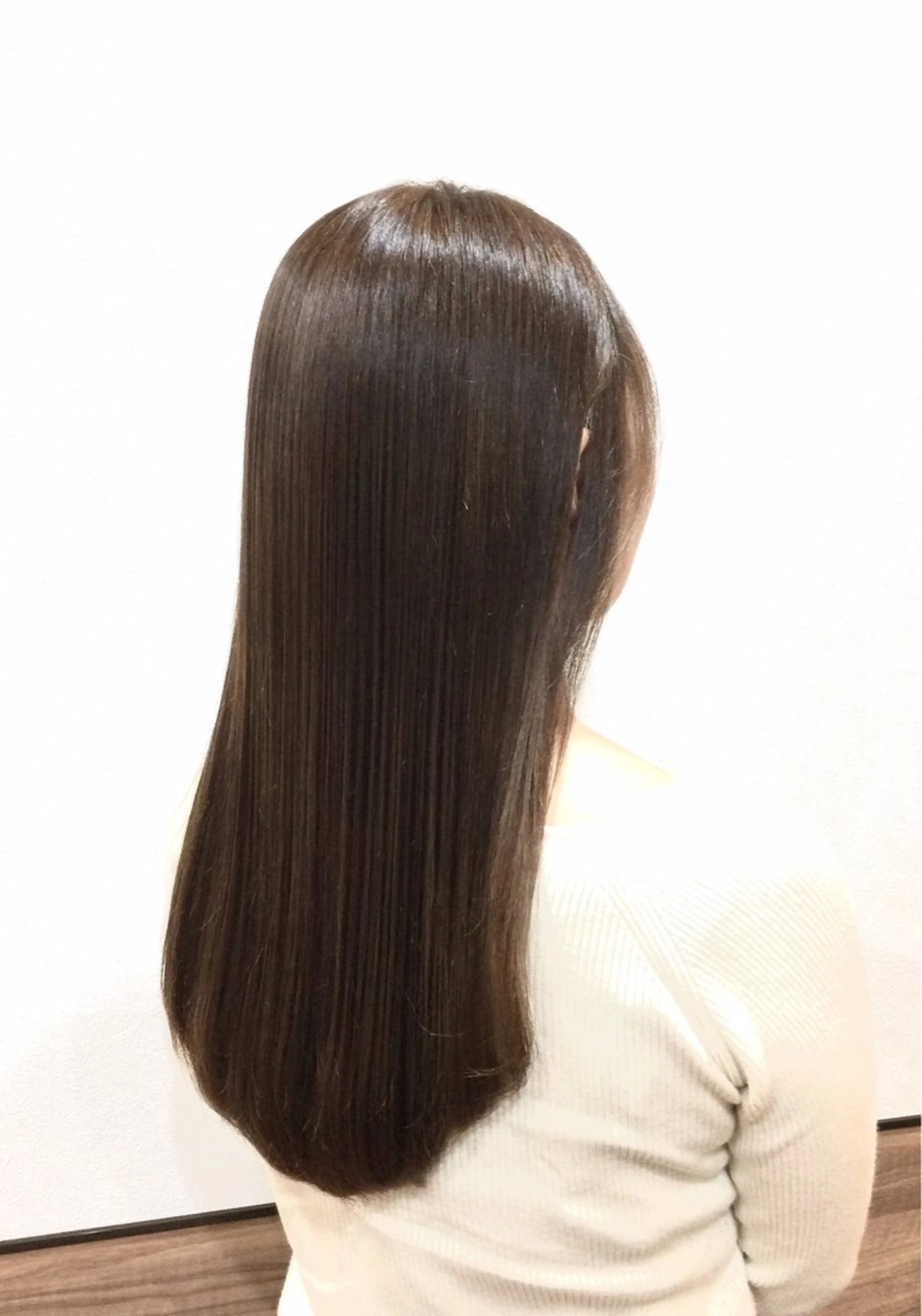 【髪質改善:酸熱TR】続けるとウネリも綺麗な髪に🧸潤いと艶が出ます✨とにかくダメージが気になる方にオススメ❗️の写真