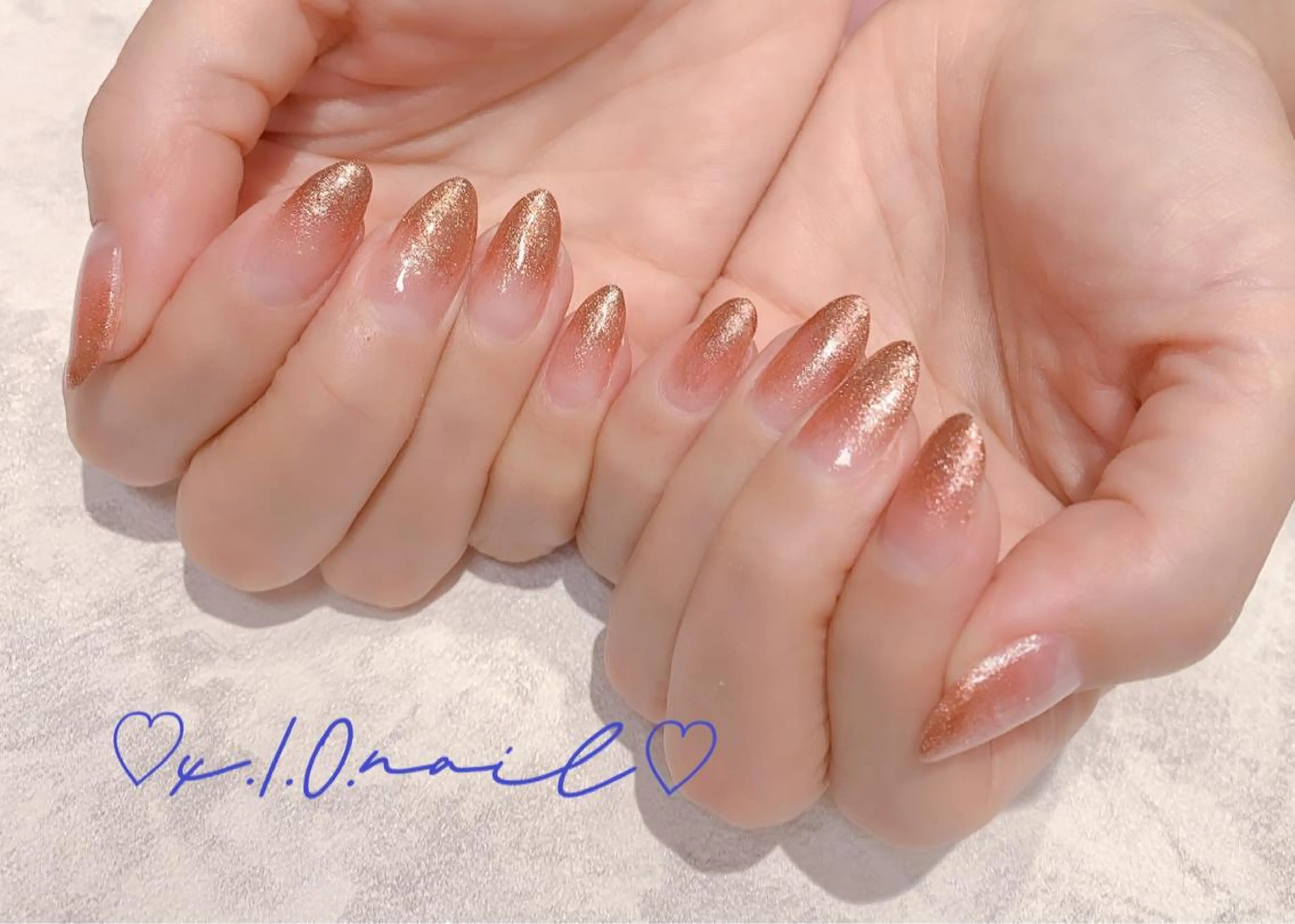 ネイル アニマル柄 アートネイル ラメ(グリッター) ラメグラデーション ニュアンスネイル x.1.0.nail ♡Cのネイルデザイン