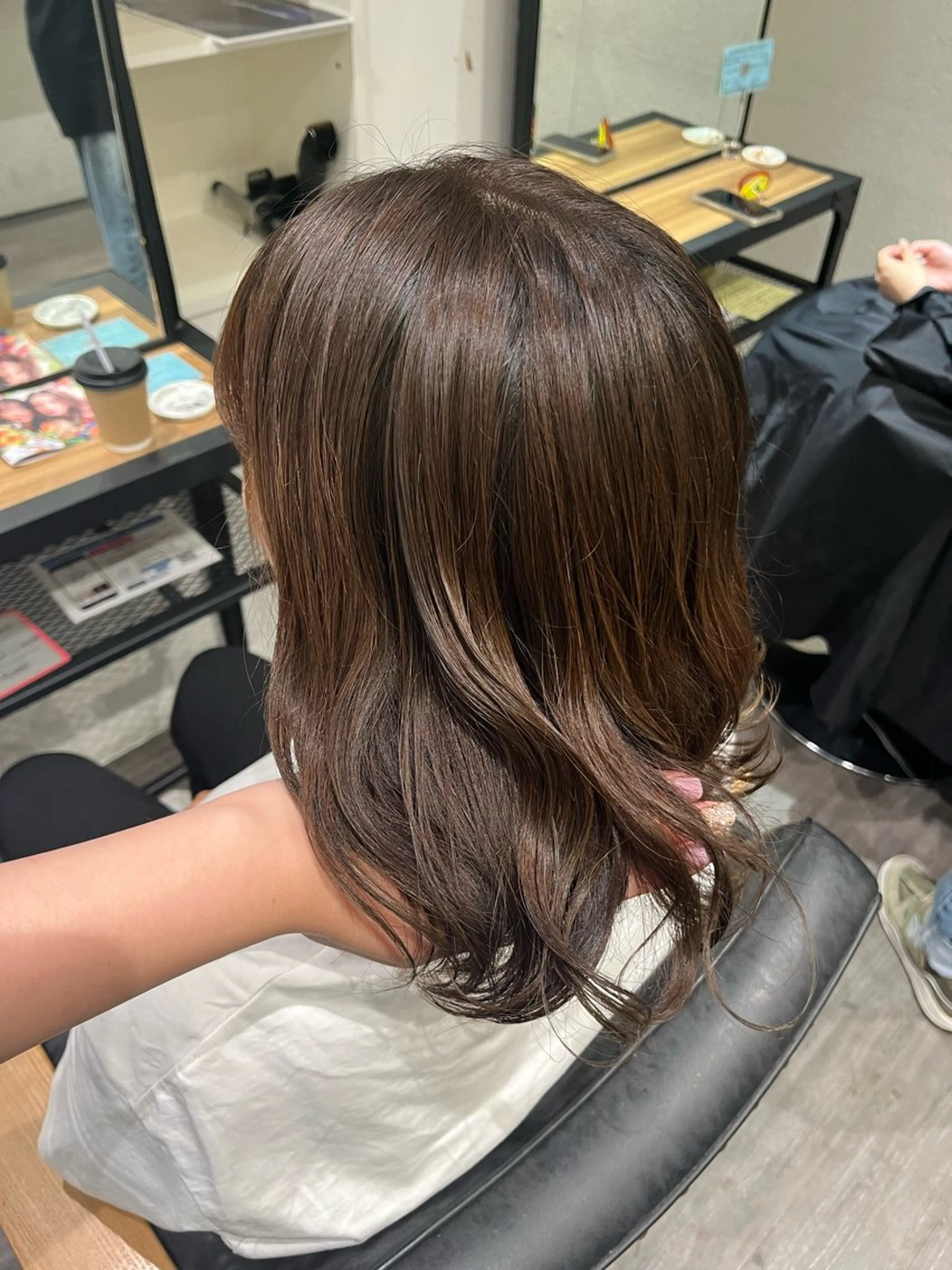 ミディアム カラー ヘアアレンジ アッシュ アッシュブラウン ブラウンカラー ヘアカラー トリートメント cocotte 💟草間紫音💟のヘアスタイル