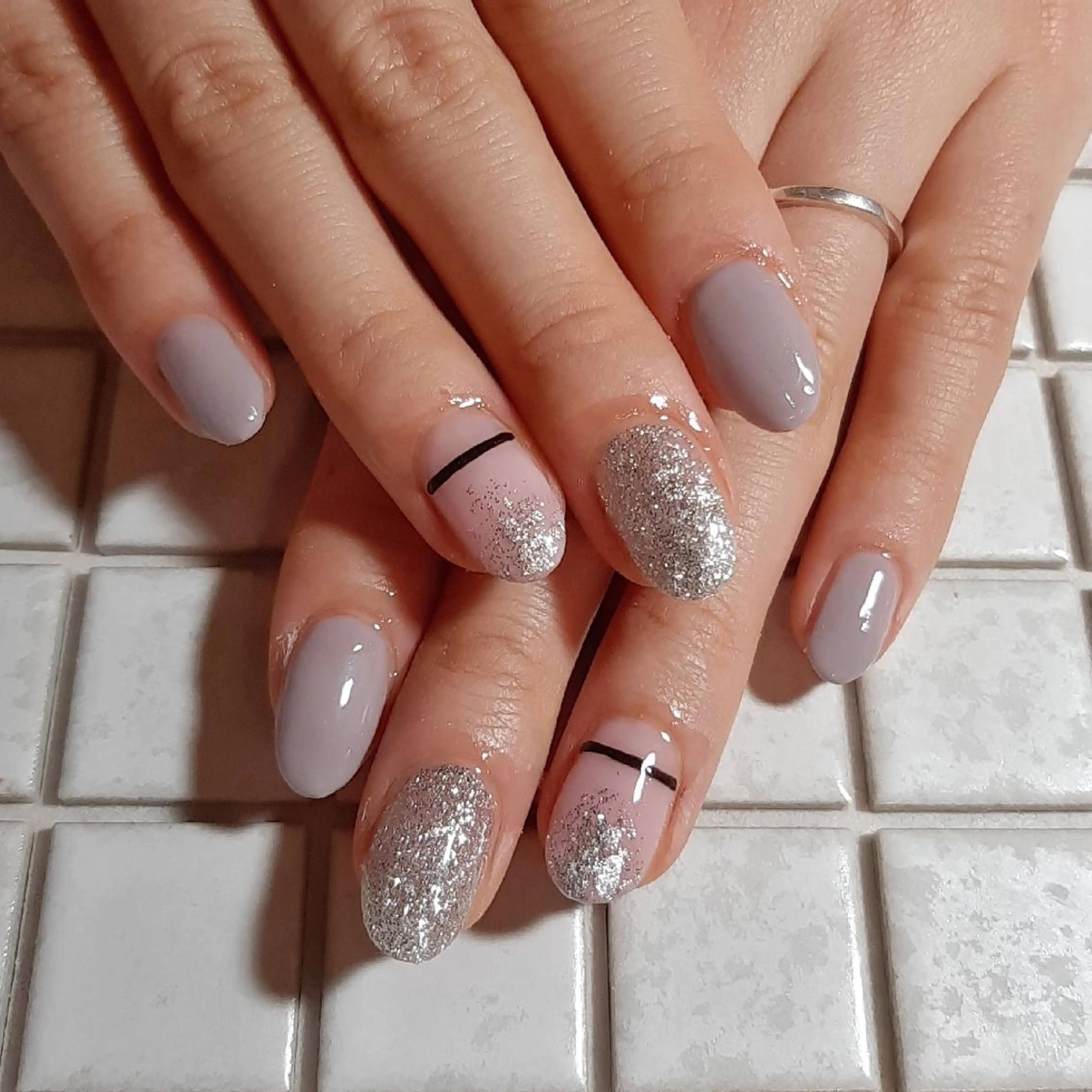 ネイル ラメ(グリッター) シルバー ハンドネイル private salon mieのネイルデザイン