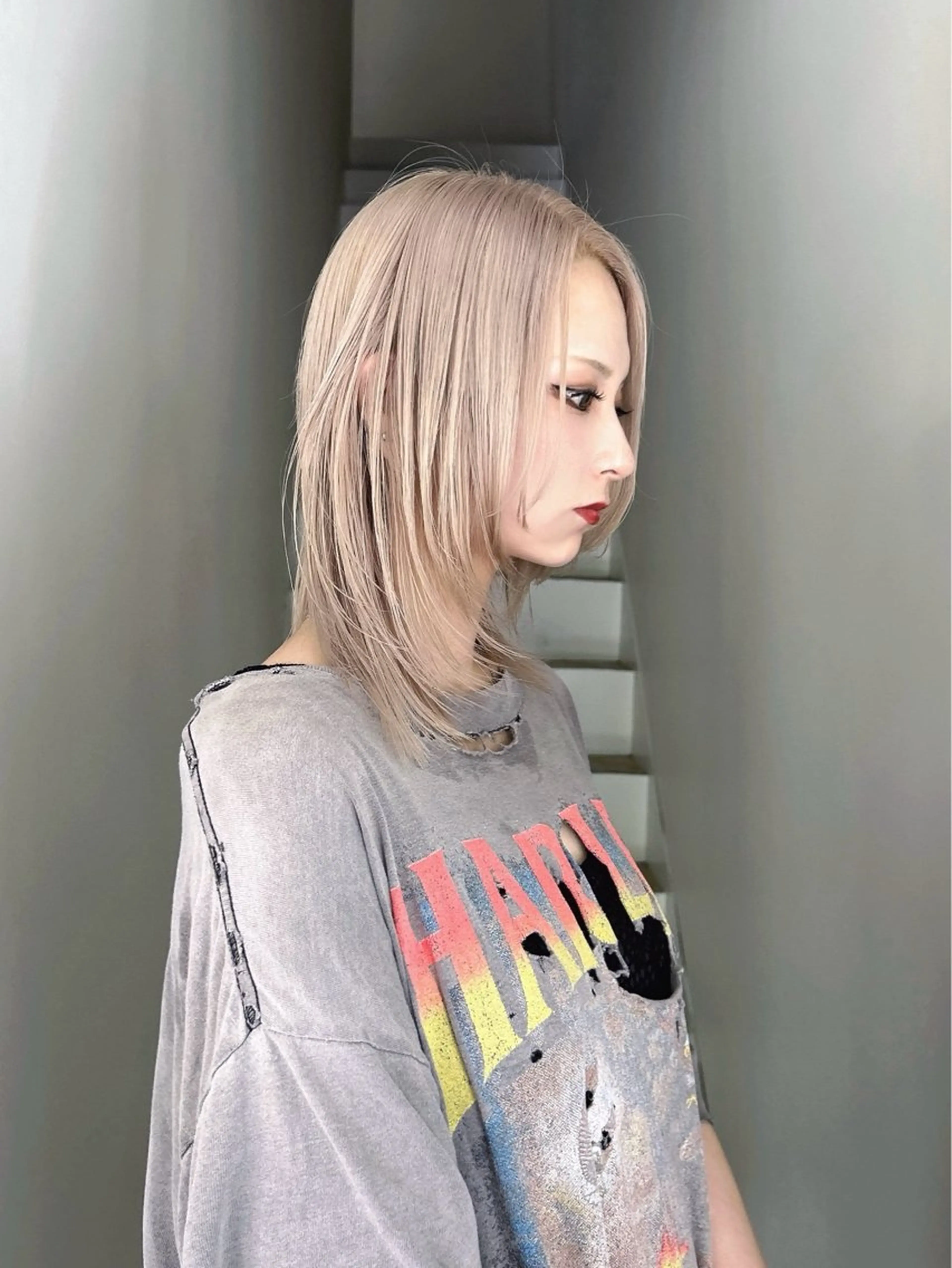 ミディアム カラー ヘアカラー 松原 朱里のヘアスタイル