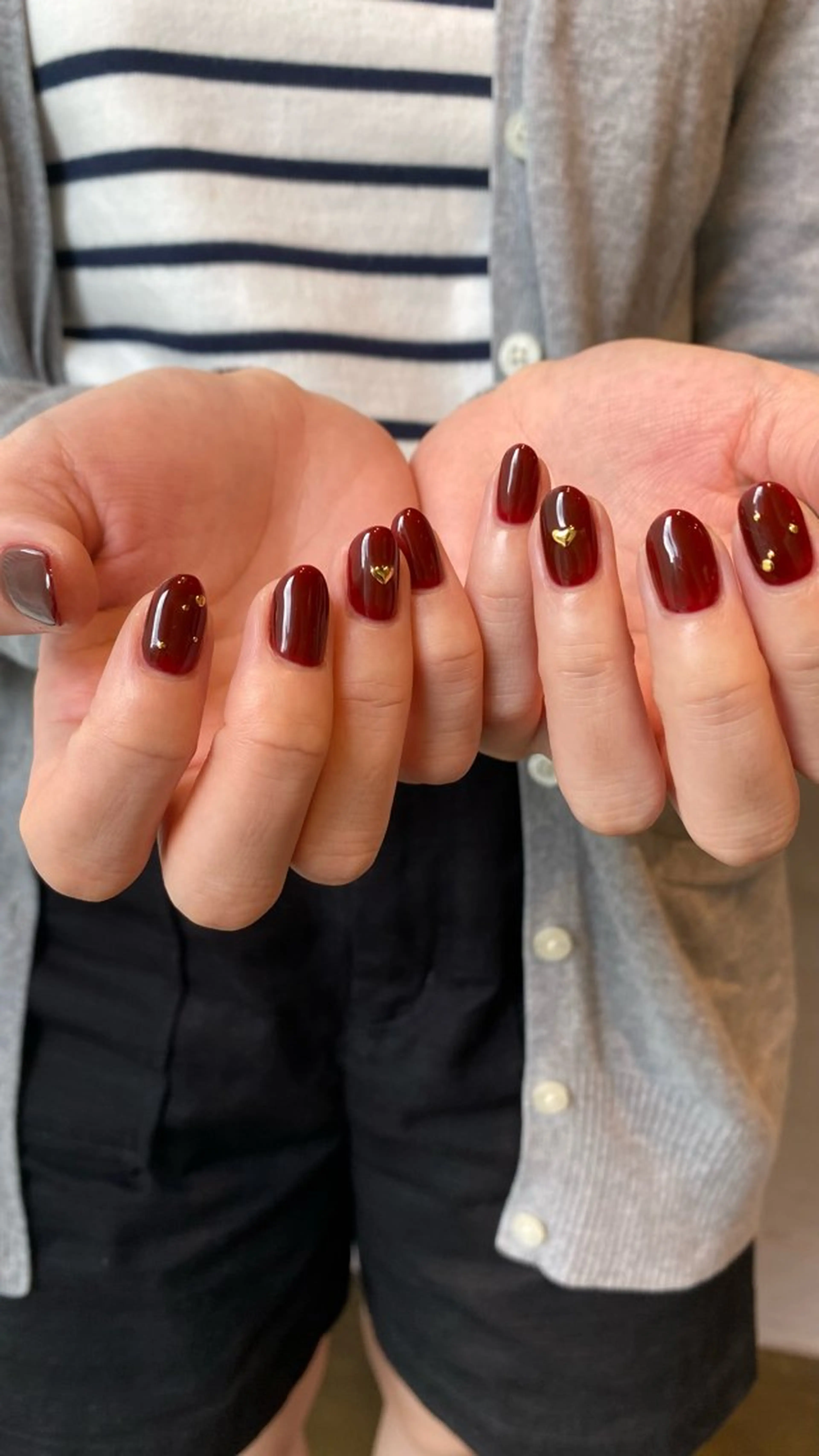 ショート 渋谷ニュアンスネイル SYURI🫧のネイルデザイン