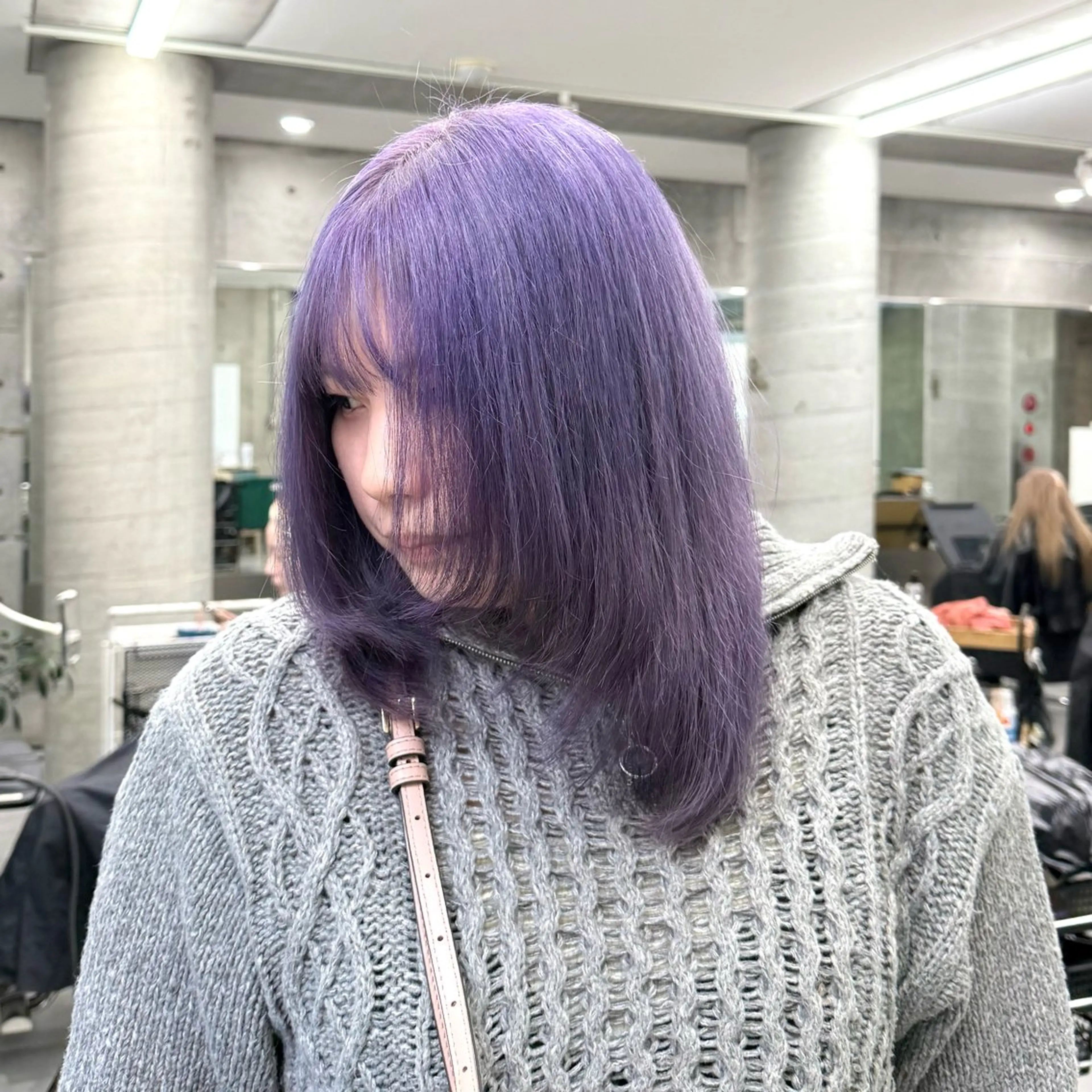 ミディアム カラー Welring hair salon所属・Runa/大人 かわいいハイトーンのヘアスタイル