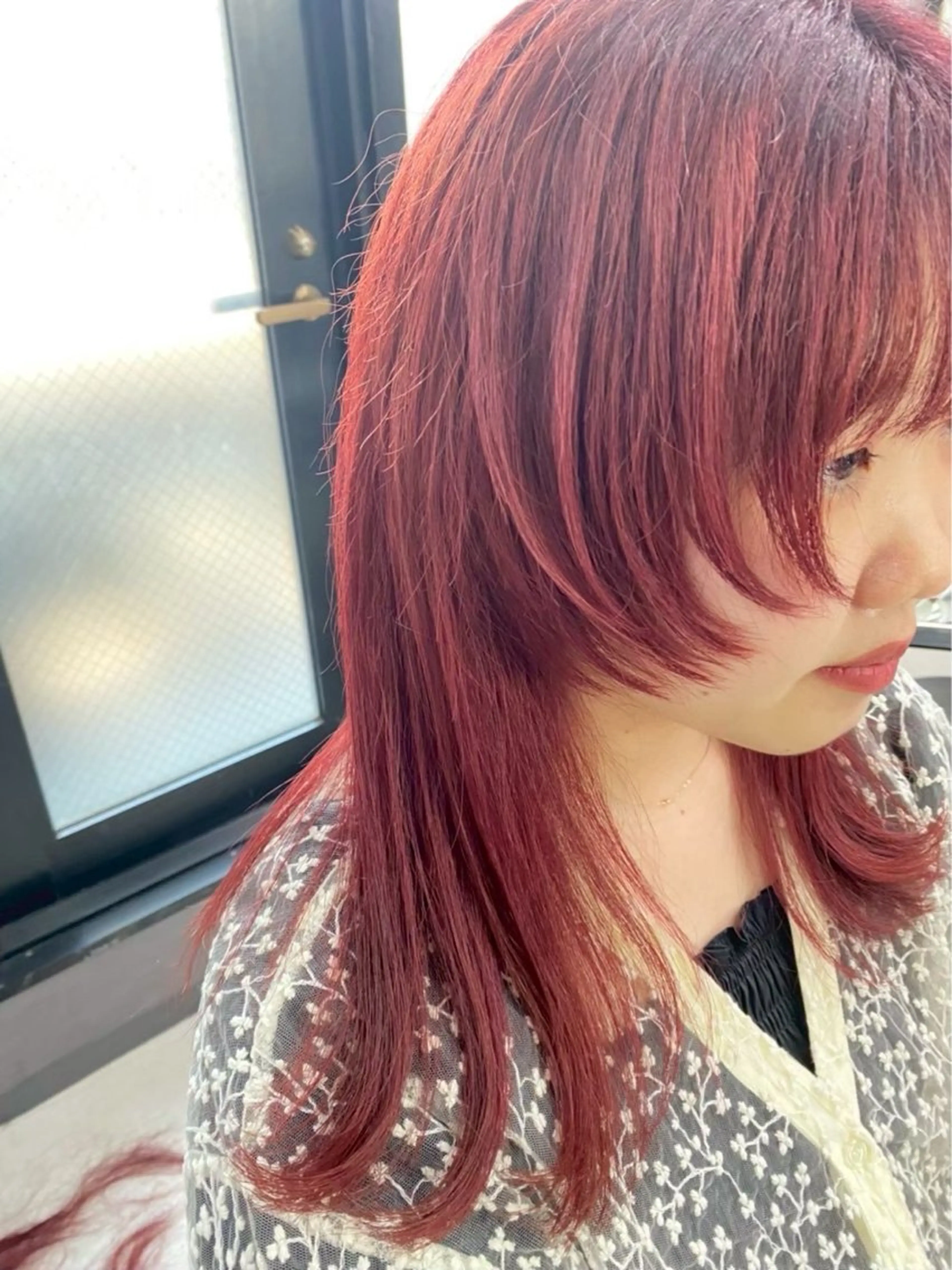 ミディアム カラー パーマ スタイリスト兼 アイリストyuikaのヘアスタイル