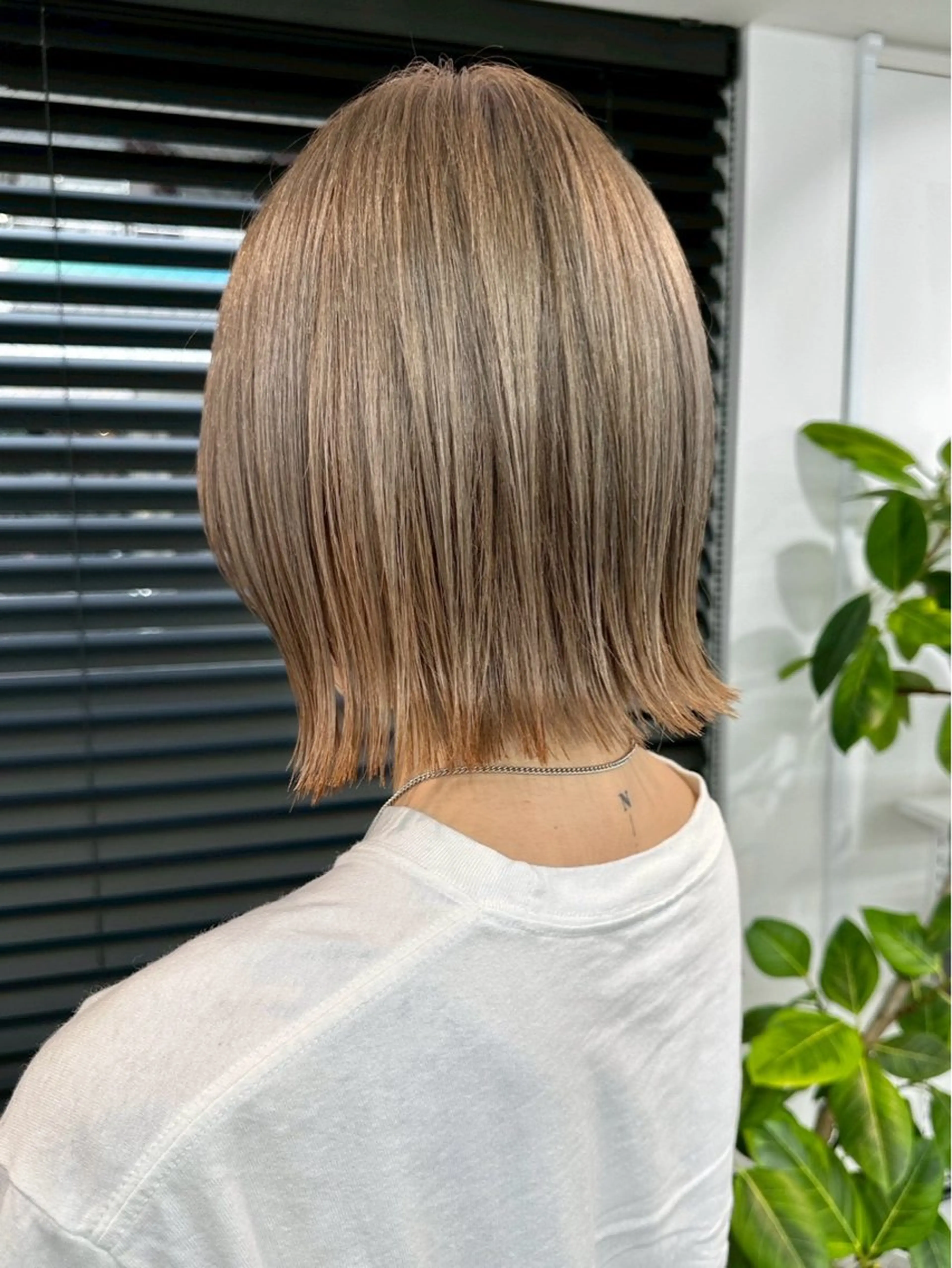 ショート ハイトーン/ブリーチ 八重津 晃輔のヘアスタイル