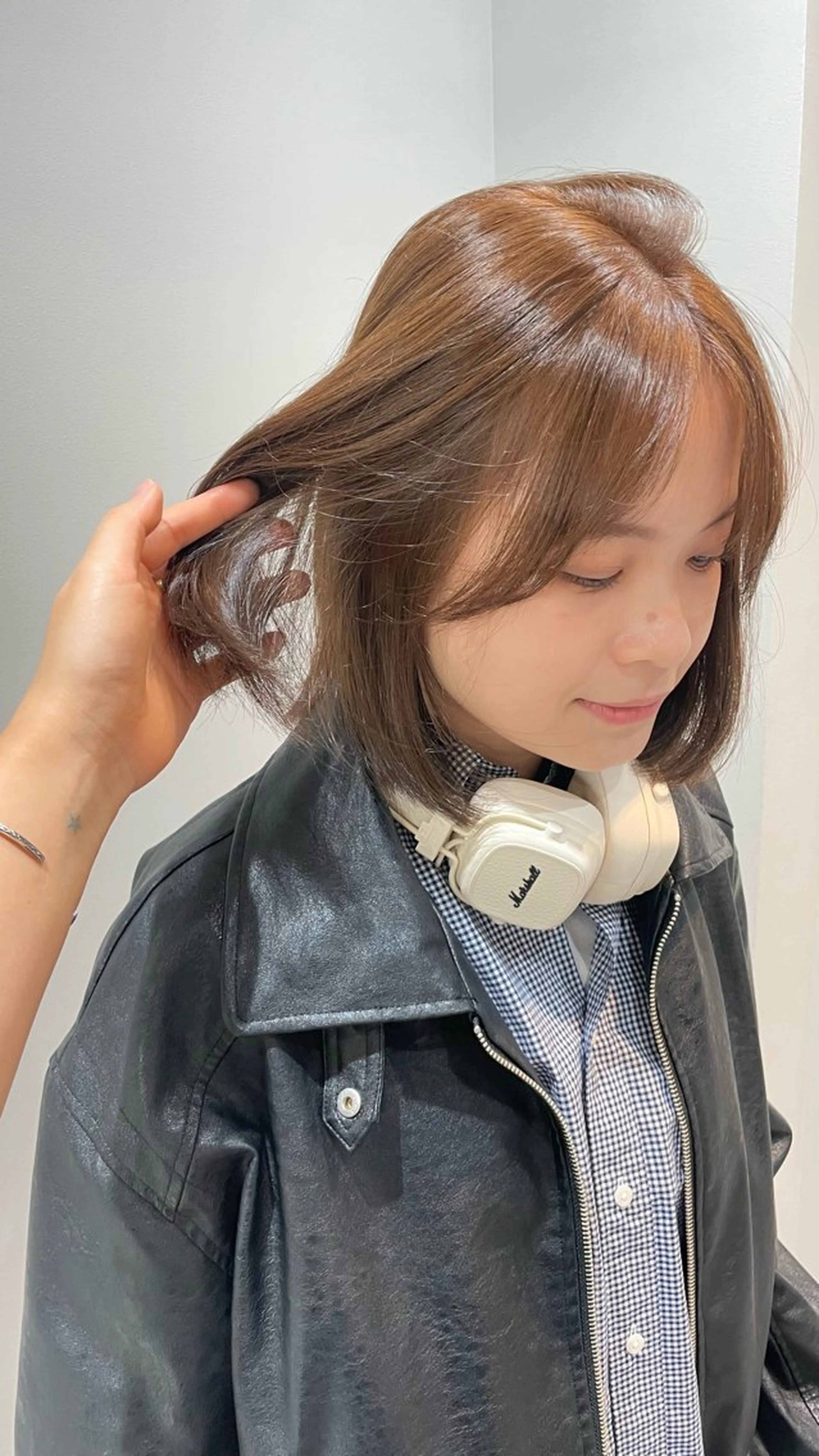 ミディアム カット 佐伯 和佳のヘアスタイル