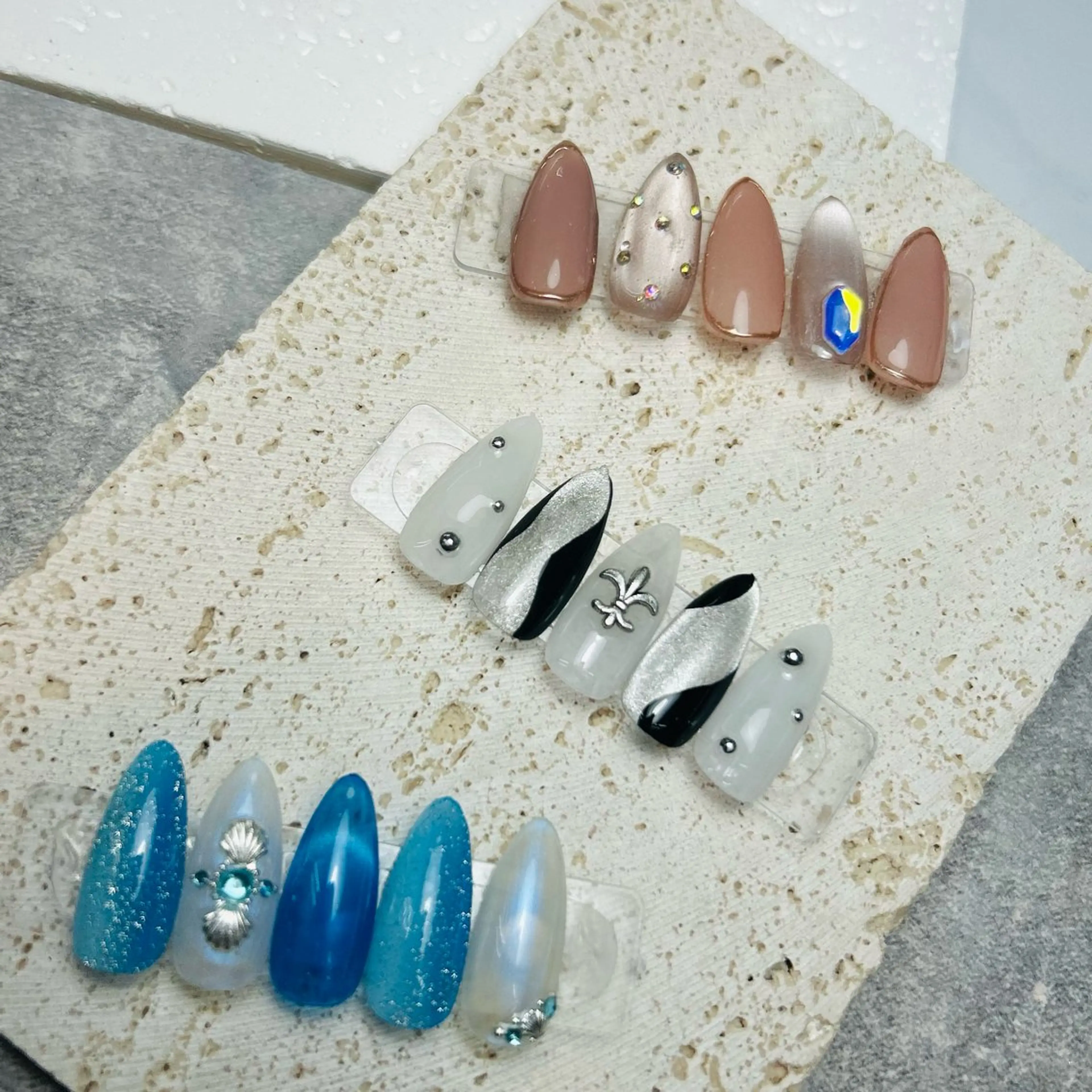 ネイル キラキラネイル ネイルサロンmuumii所属・東十条muumii ネイルまつ毛のネイルデザイン