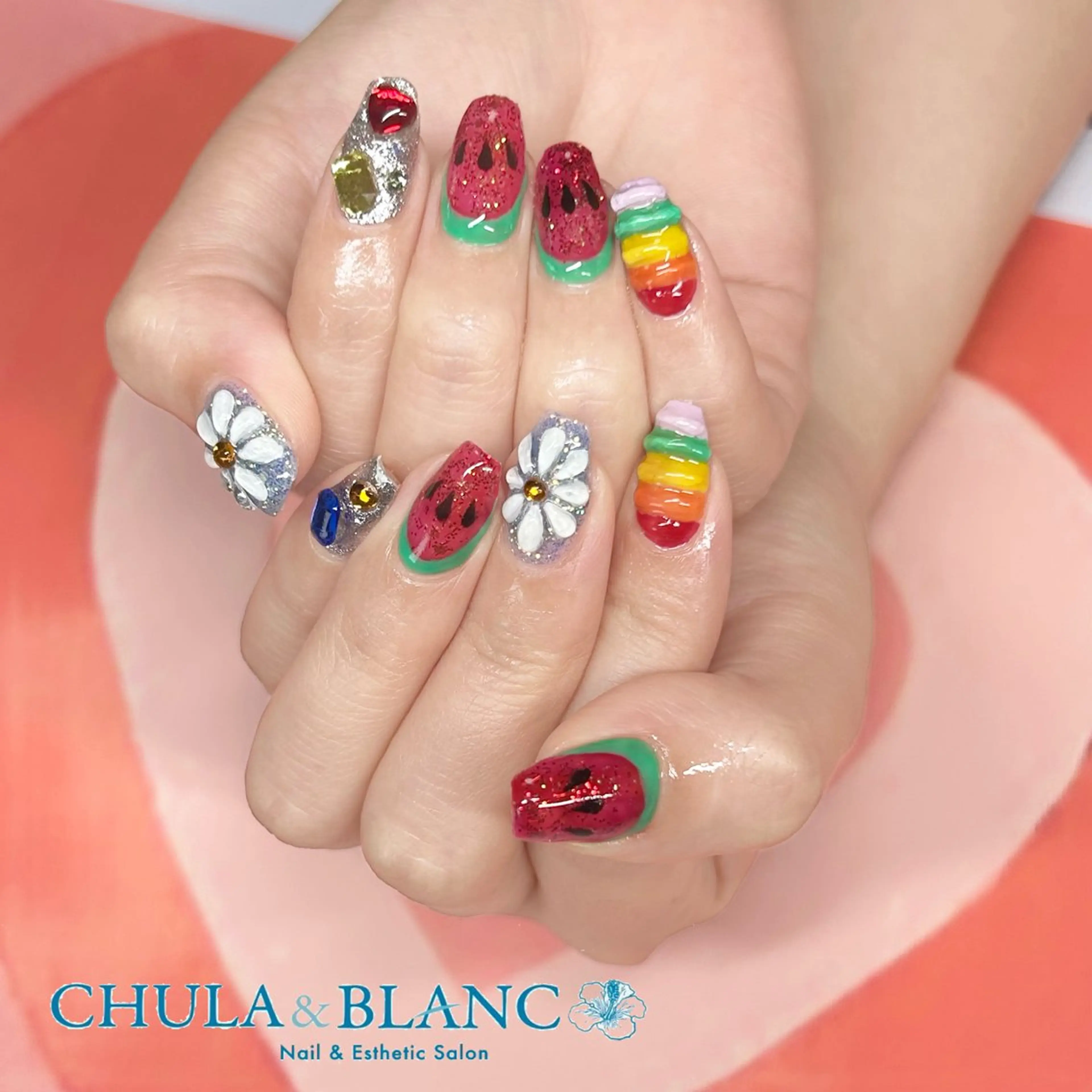 ネイル CHULA& BLANCのネイルデザイン