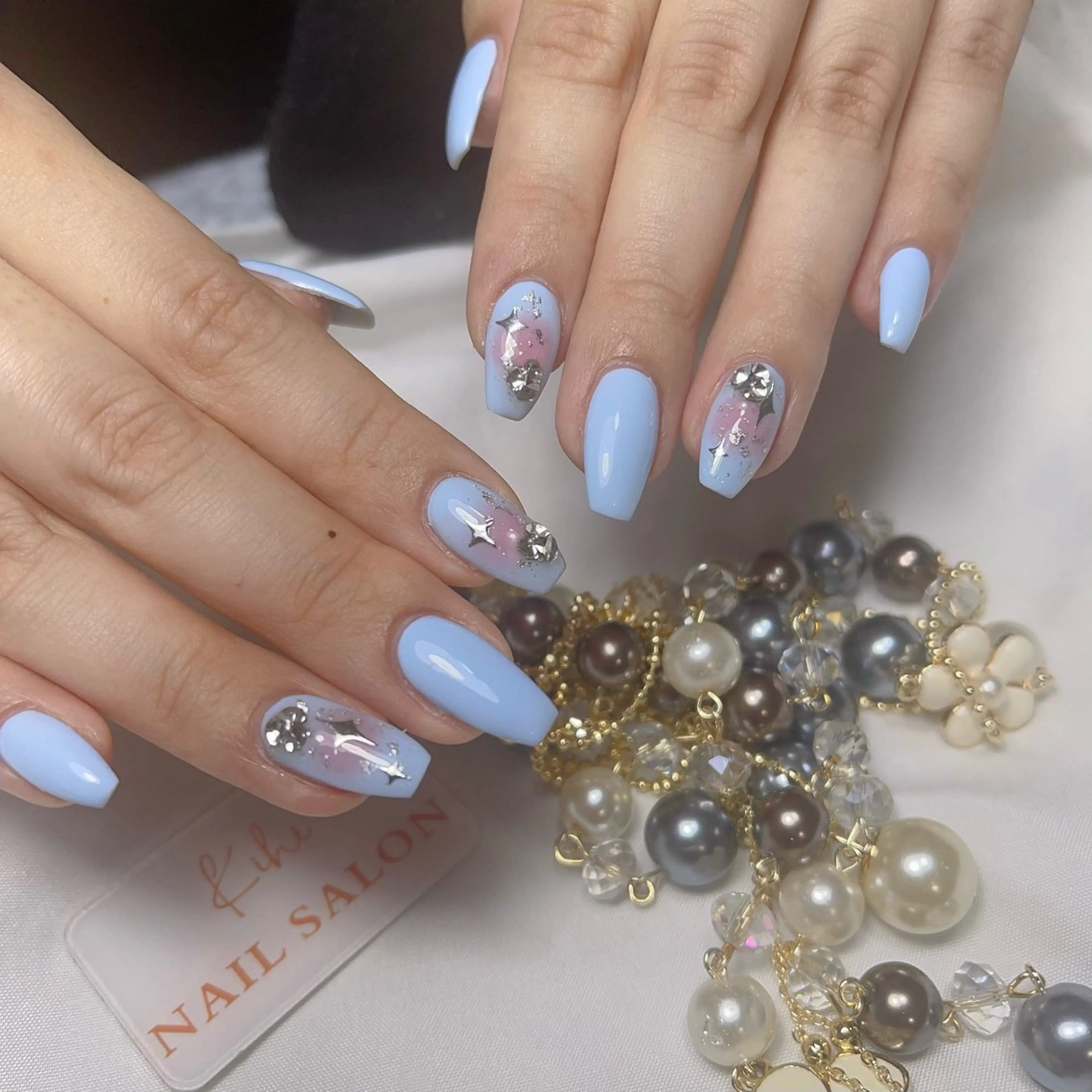 ネイル アートネイル フレンチネイル ジェルネイル グラデーション 韓国ネイル ハンドネイル ハンドケア さくら💮💮 【オフ無料】のネイルデザイン