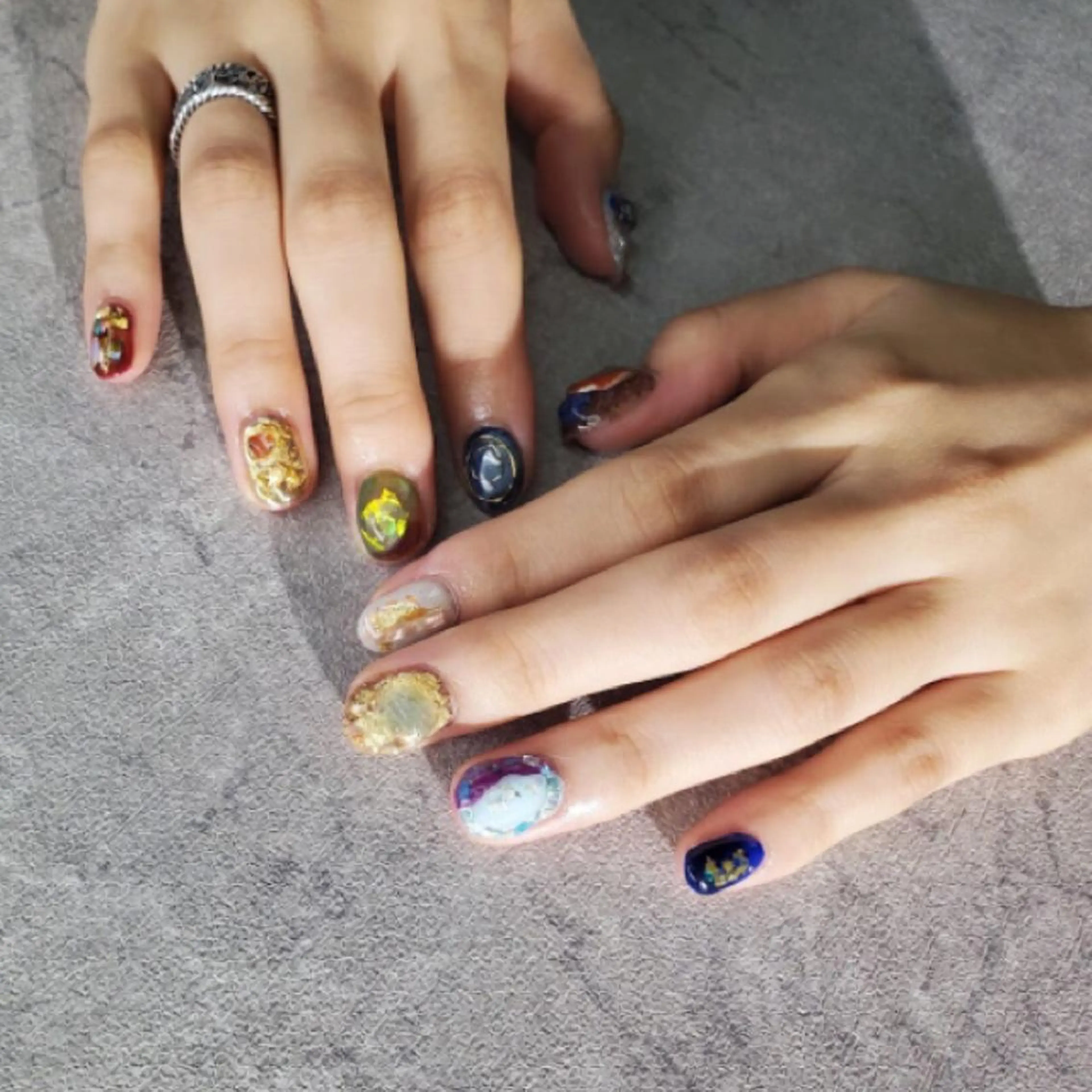 ネイル nailstudio eviz新宿店のネイルデザイン