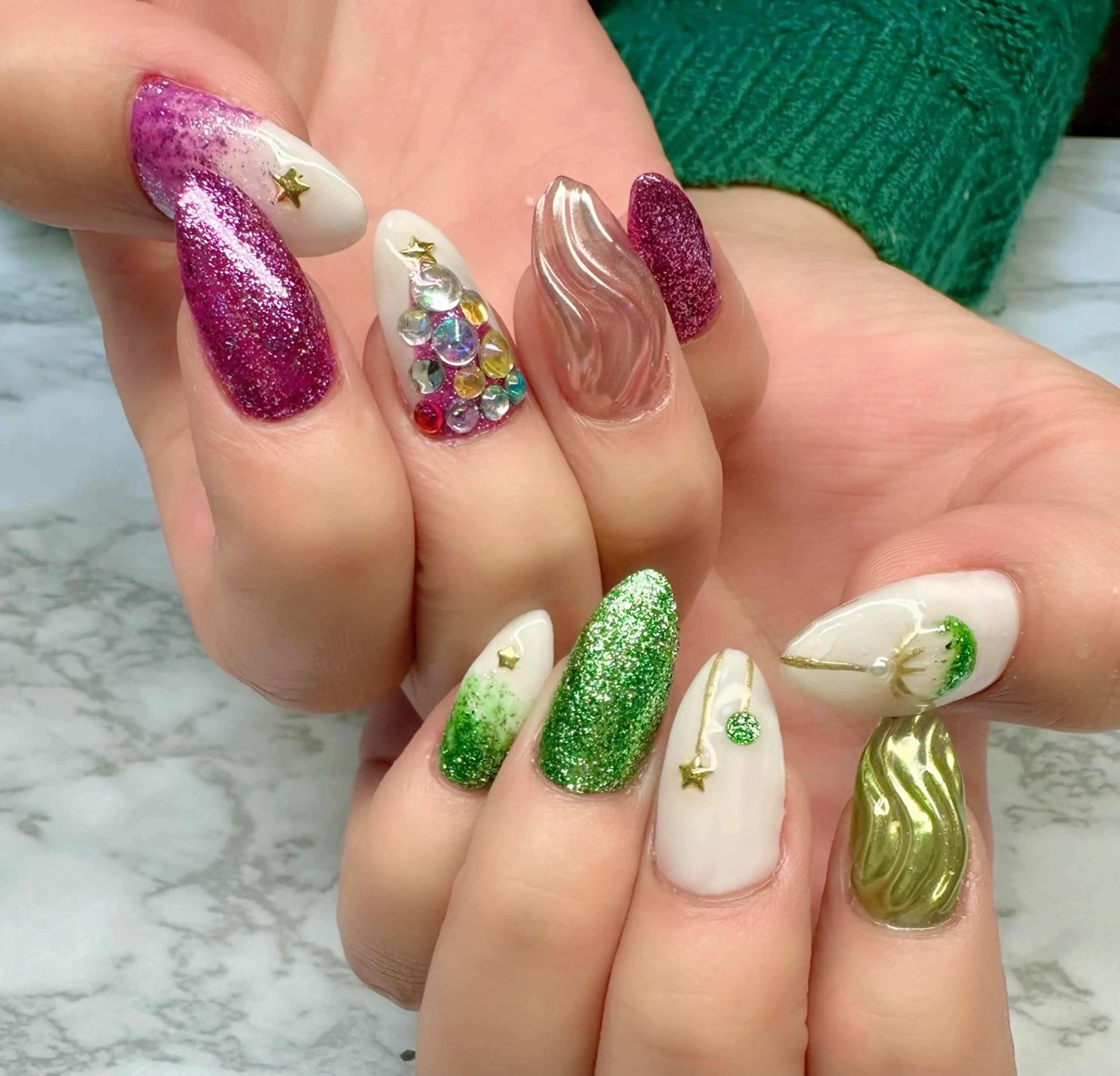ネイル アートネイル オーロラネイル ラメ(グリッター) ミラーネイル ニュアンスネイル M.N_ nailのネイルデザイン