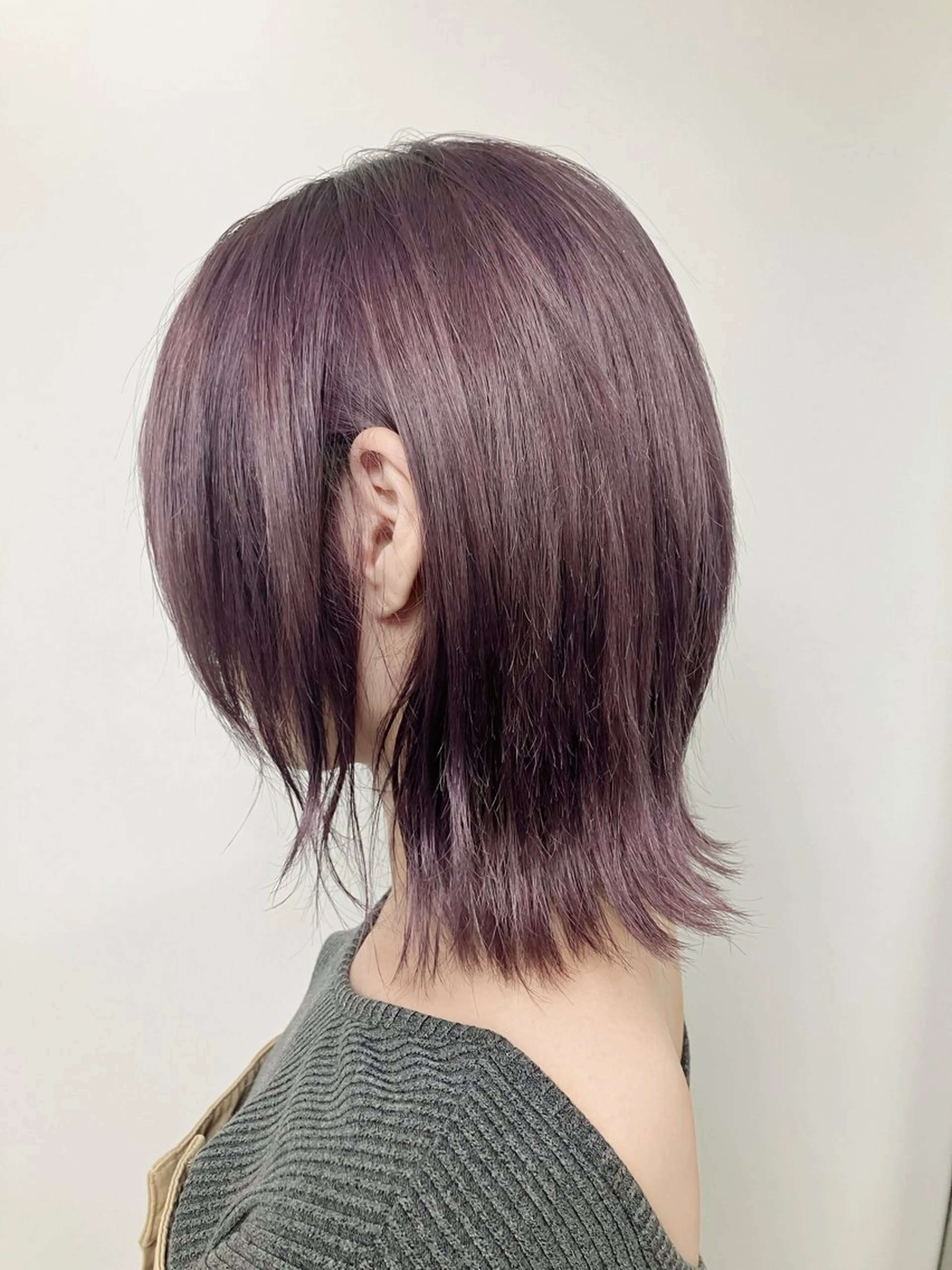 ミディアム ショートボブ ミディアムレイヤー ボブ レイヤーカット 似合わせカット fumikaブリーチ /ウルフのヘアスタイル