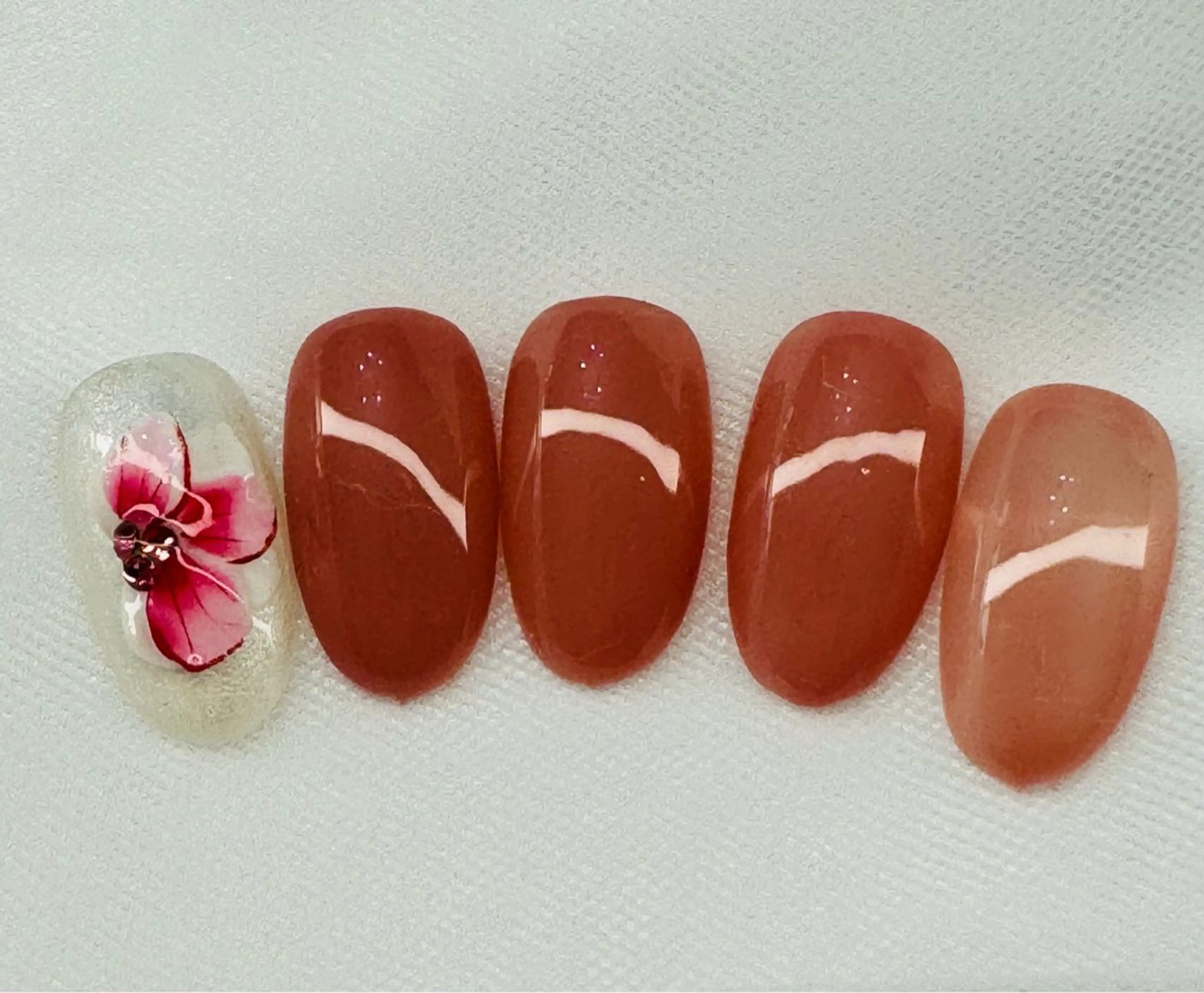 ネイル Regina レジーナのネイルデザイン