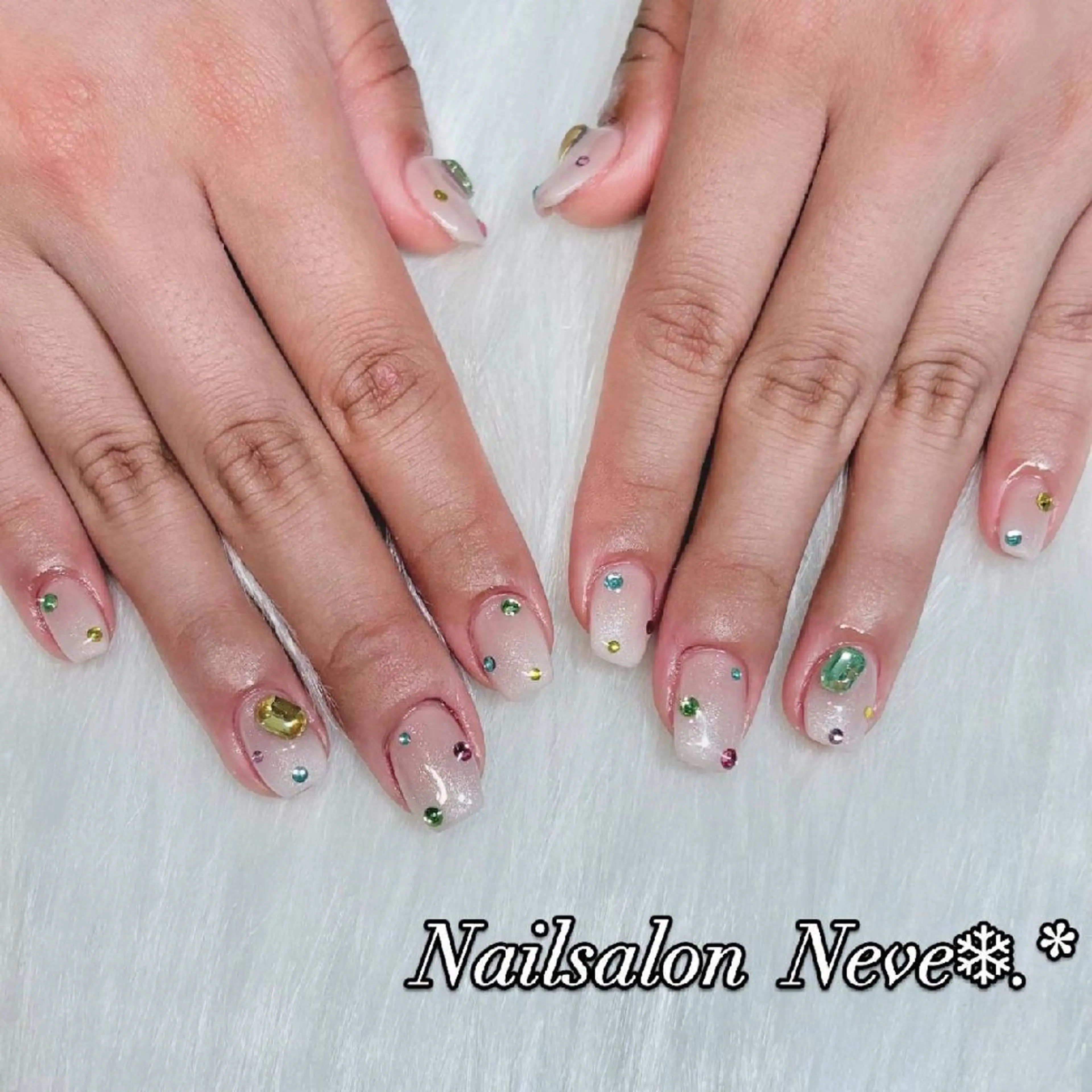 ネイル Nailsalon Neve❄︎.*のネイルデザイン