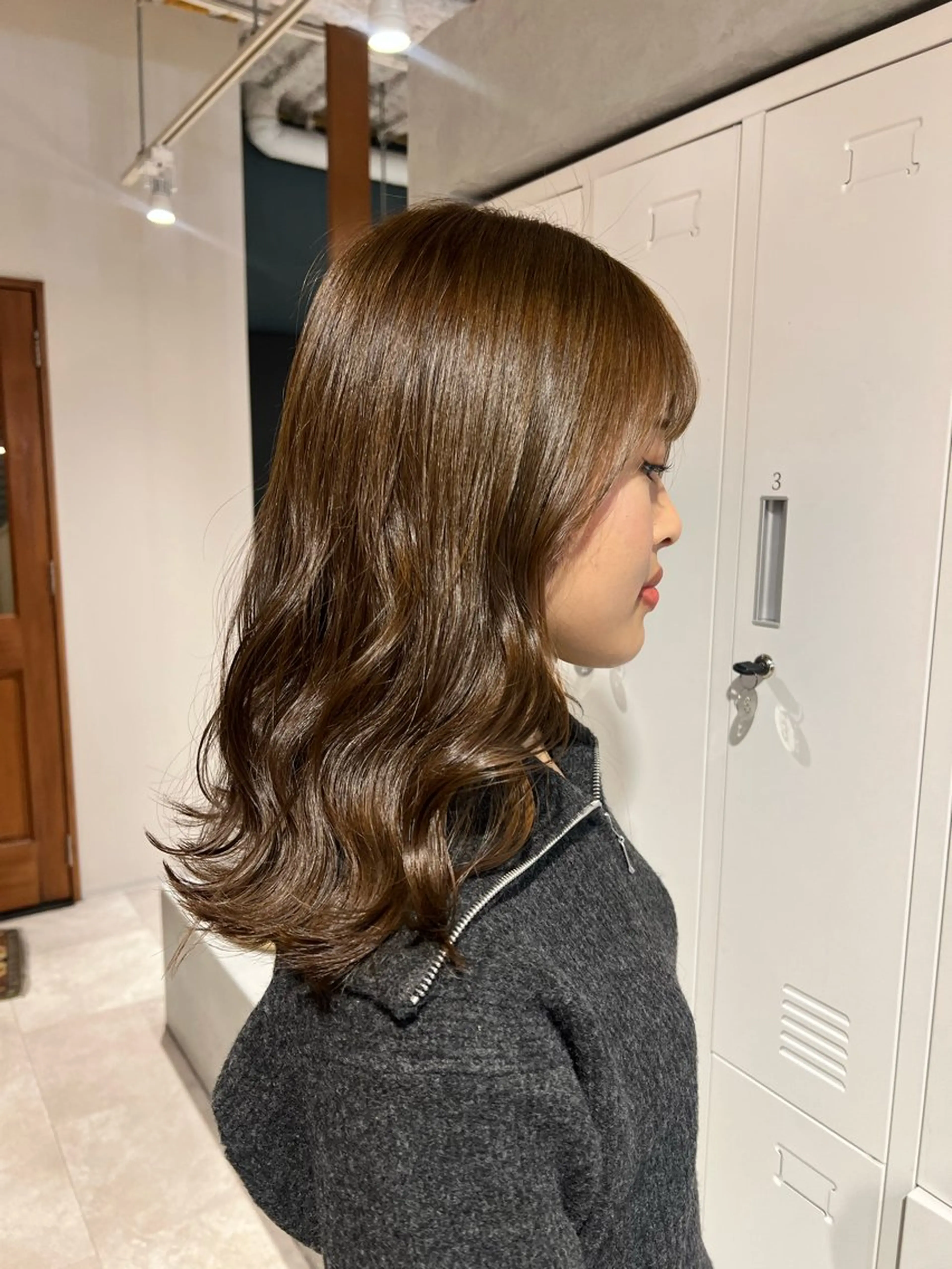 カラー ブリーチ 透明感カラー ブリーチなしカラー カット ヘアカラー トリートメント 🎀 夏秋🎀のヘアスタイル