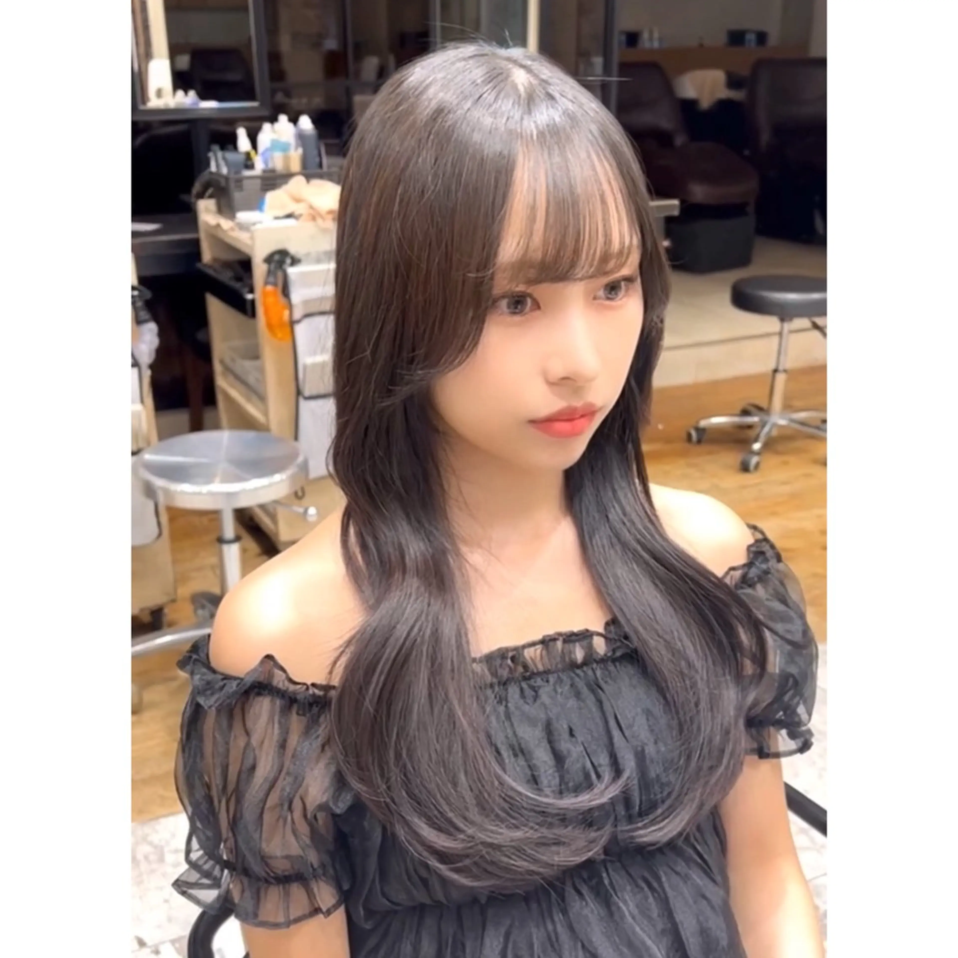 《人気No.1🌷》前髪・顔まわりカット+ケアカラー＋超音波高保湿トリートメント🎄‎🤍の写真