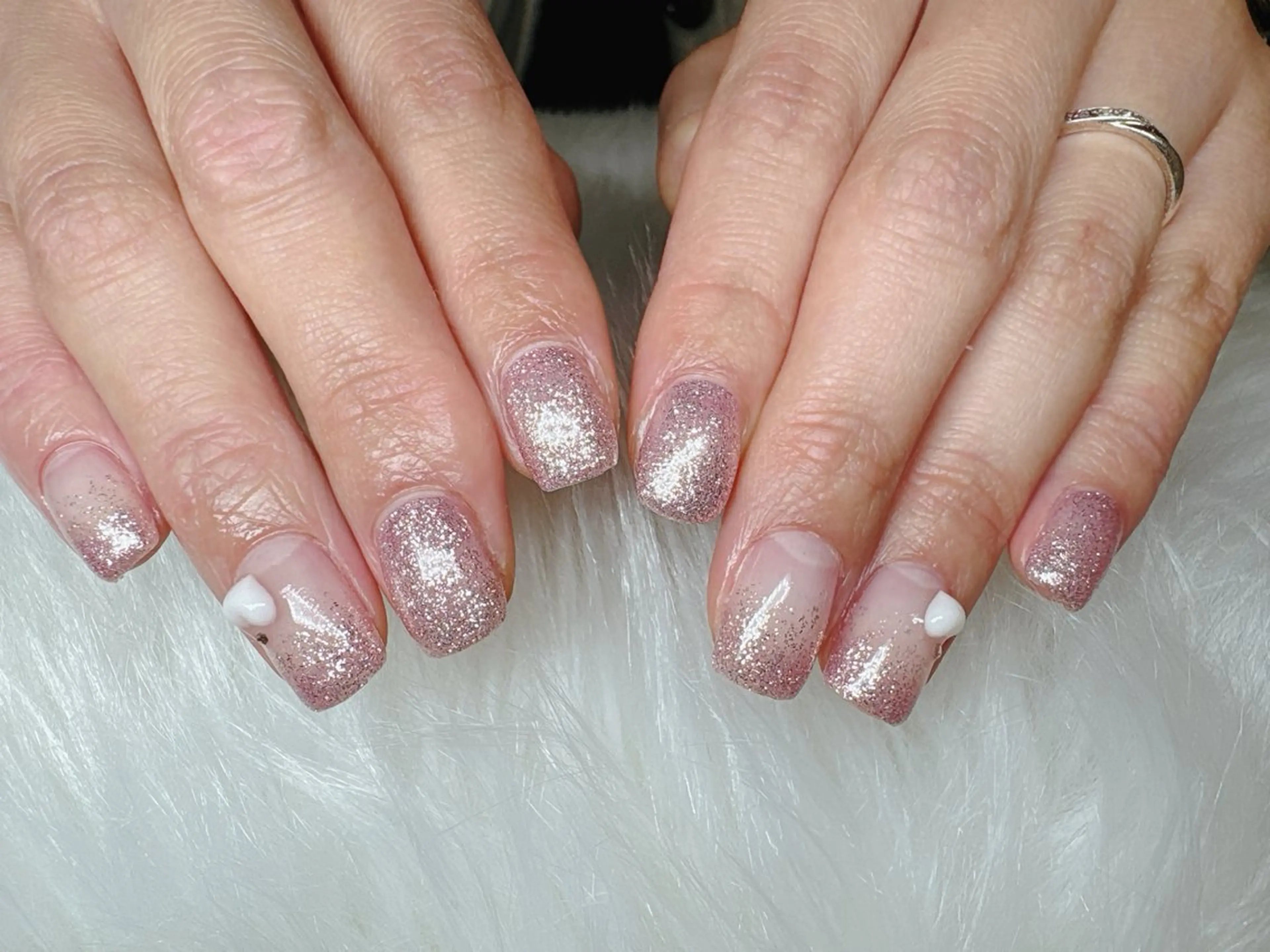 ネイル ECLAT エクラ所属・寺山 千鶴のネイルデザイン