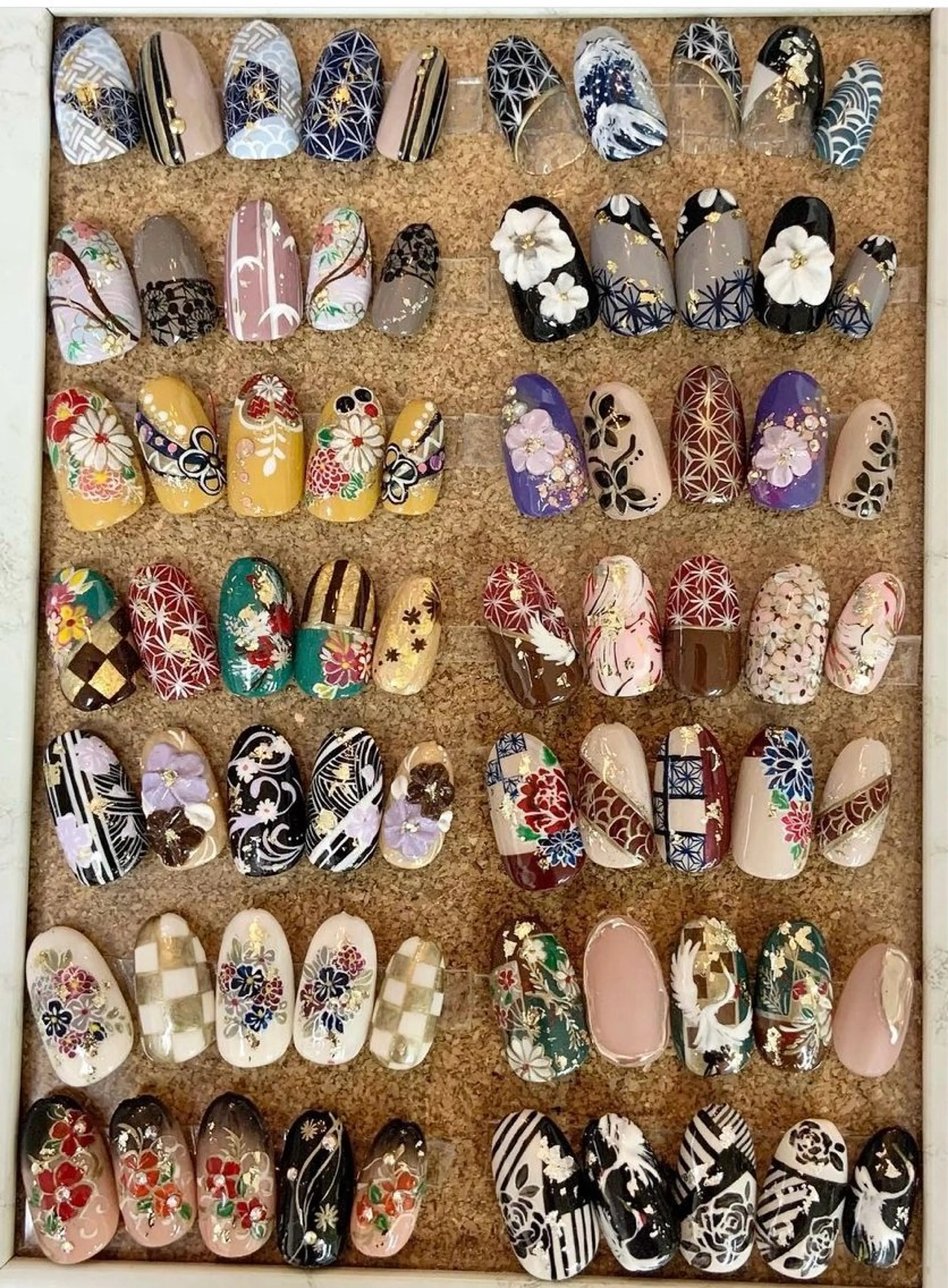 ネイル 成人式 Kosaku Naomiのネイルデザイン