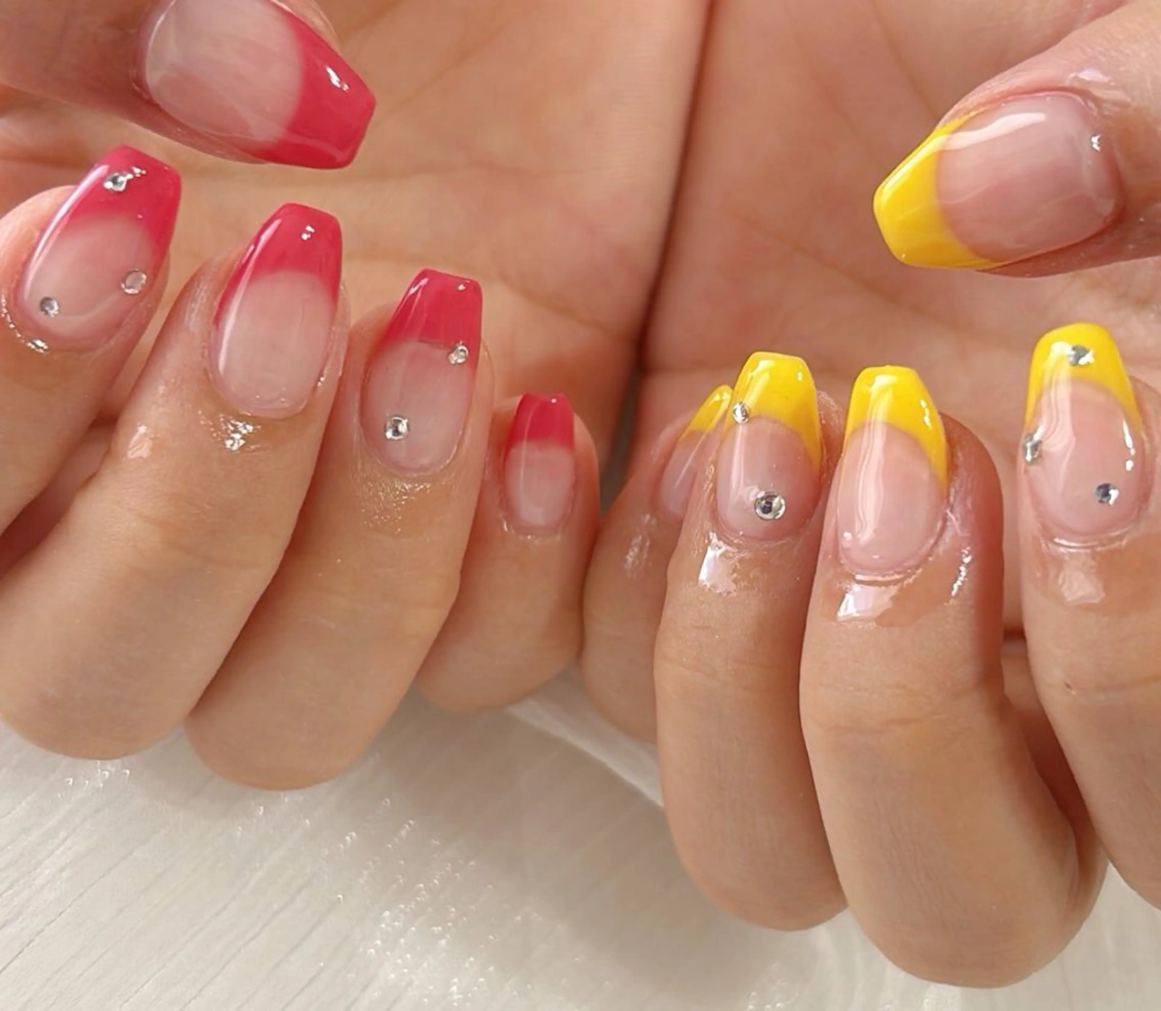 ネイル フットネイル フレンチネイル ジェルネイル パラジェル 冬ネイル ハンドネイル kiki nail &brow二子玉川の眉毛・アイブロウイメージ