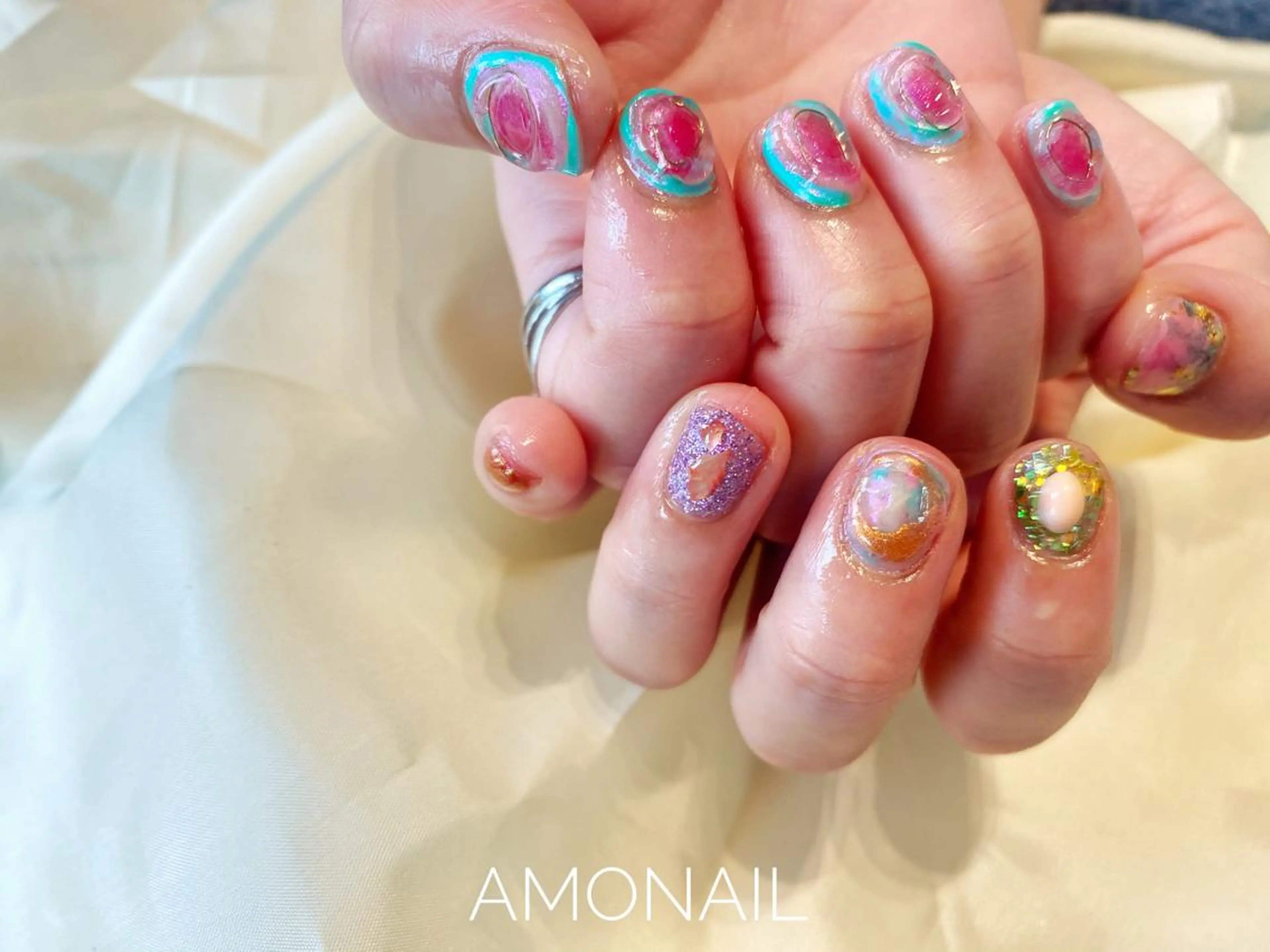 ネイル アートネイル 氷ネイル・うるうるネイル ニュアンスネイル ハンドネイル 唐笠 祥子のその他イメージ