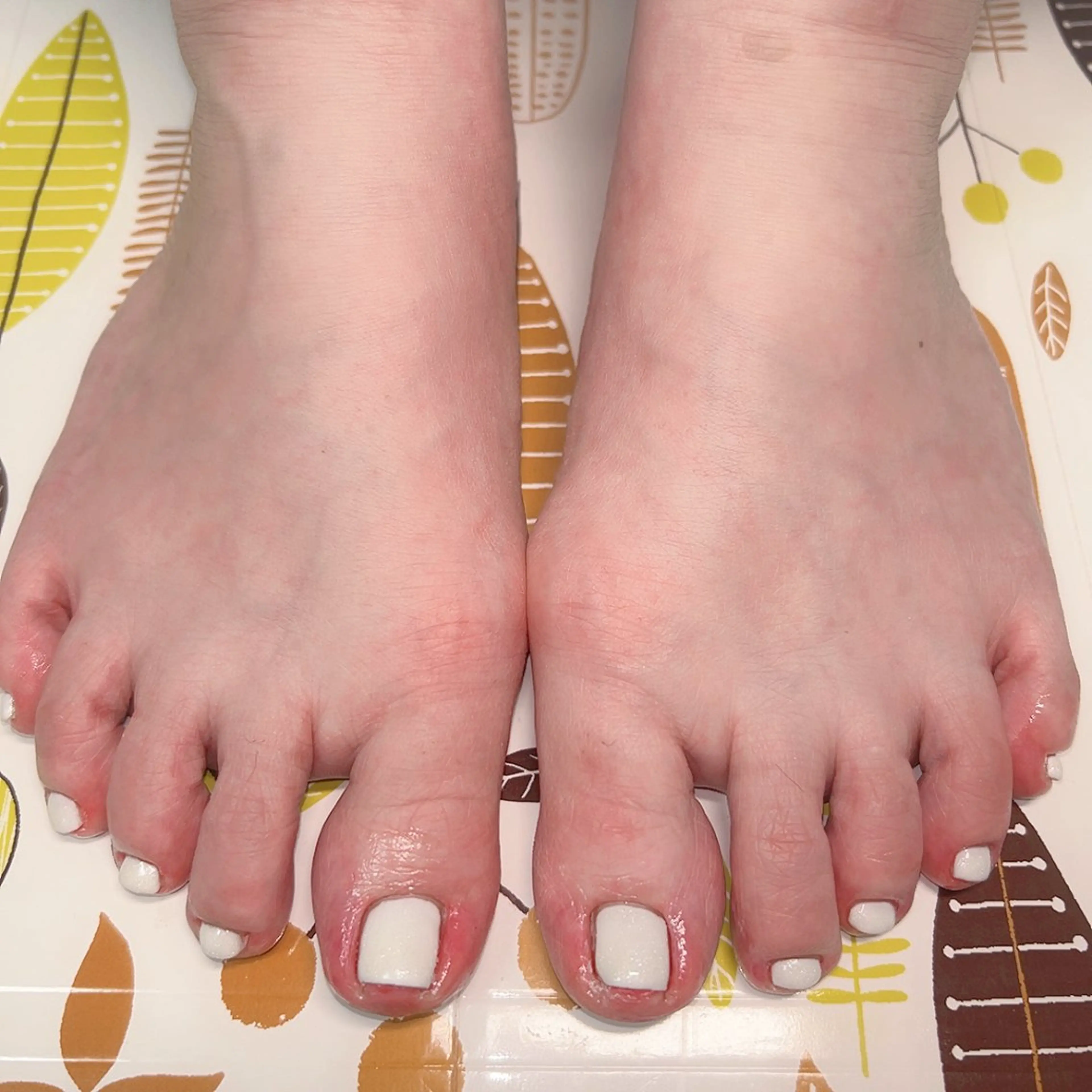 ネイル ミラーネイル ワンカラーネイル Cute Tips nailのネイルデザイン