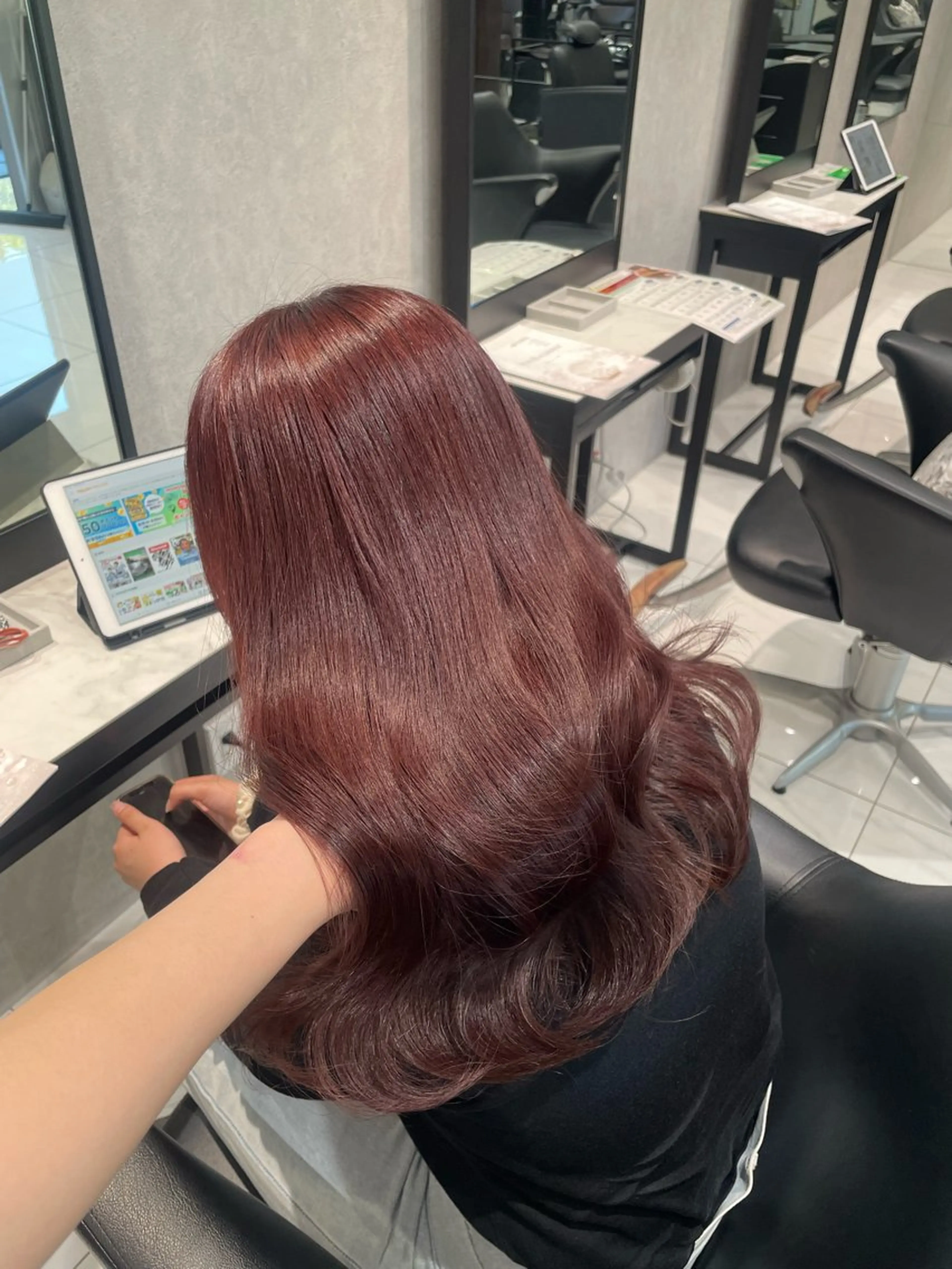 セミロング ヘアカラー 🎀ིྀ暖色カラー/ 髪質改善/みどりのヘアスタイル