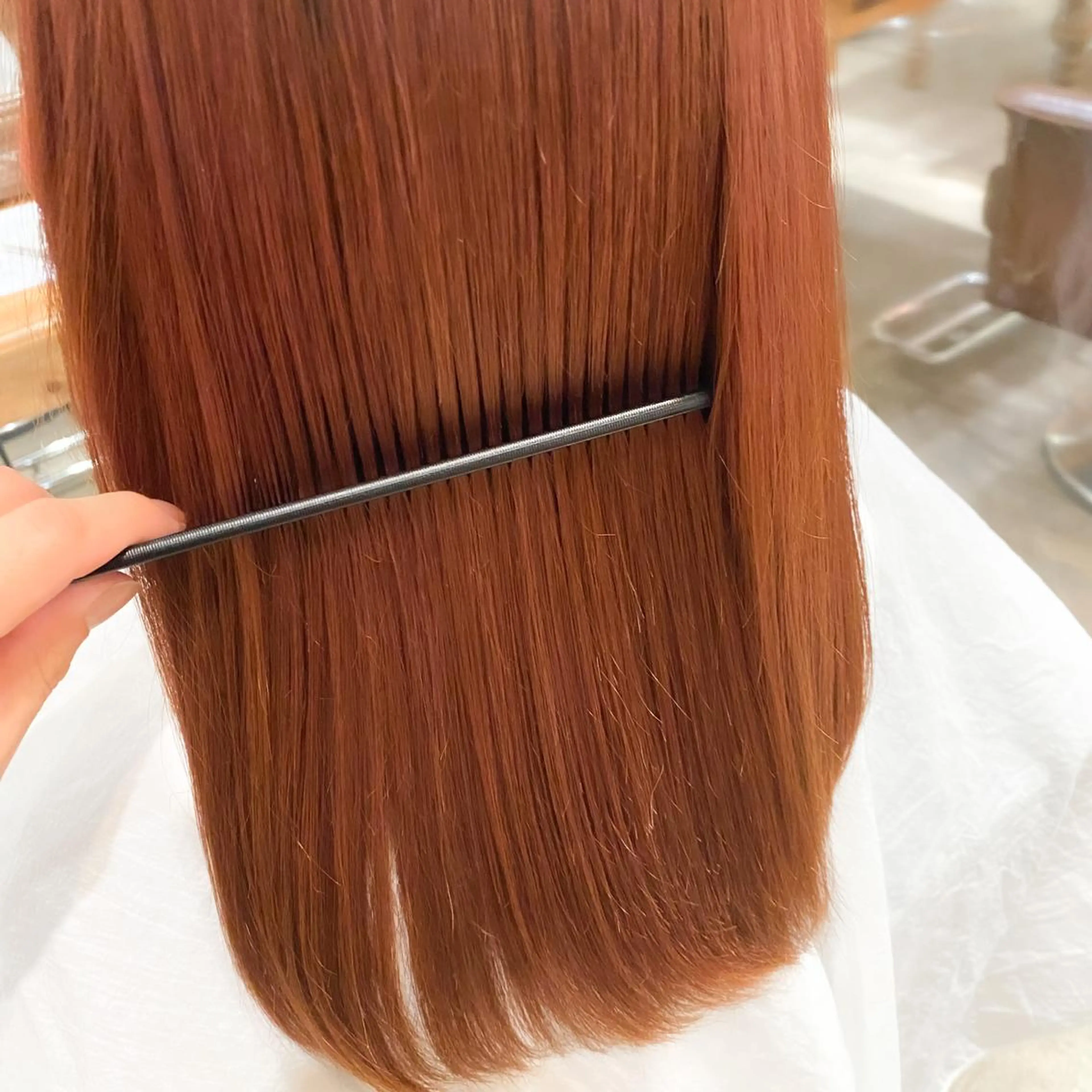 セミロング トリートメント ブリーチなしカラー/ 顔周りレイヤーカットのヘアスタイル