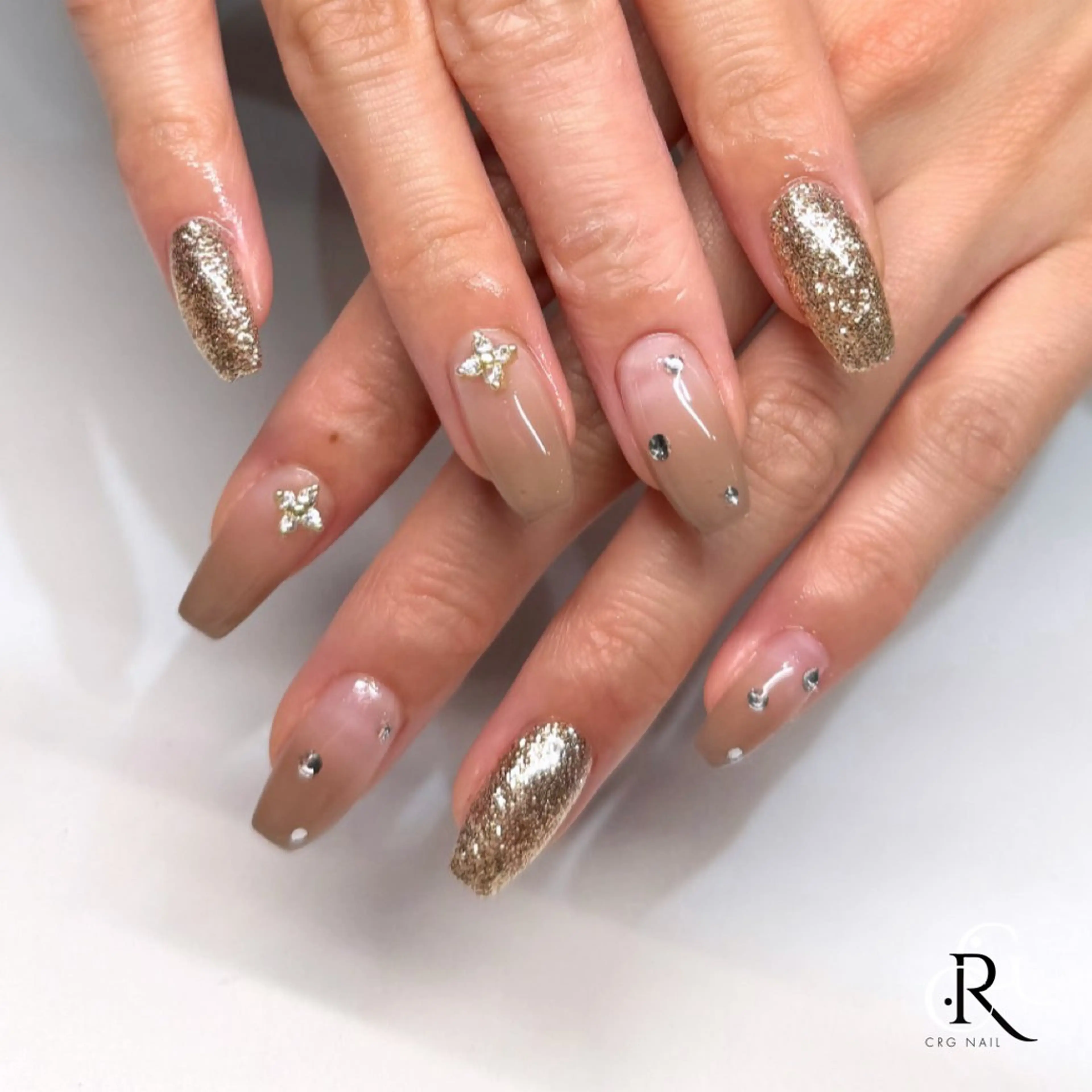 ネイル ブラウン グラデーション ハンドネイル 美フォルム✨ CRG　RURIのネイルデザイン