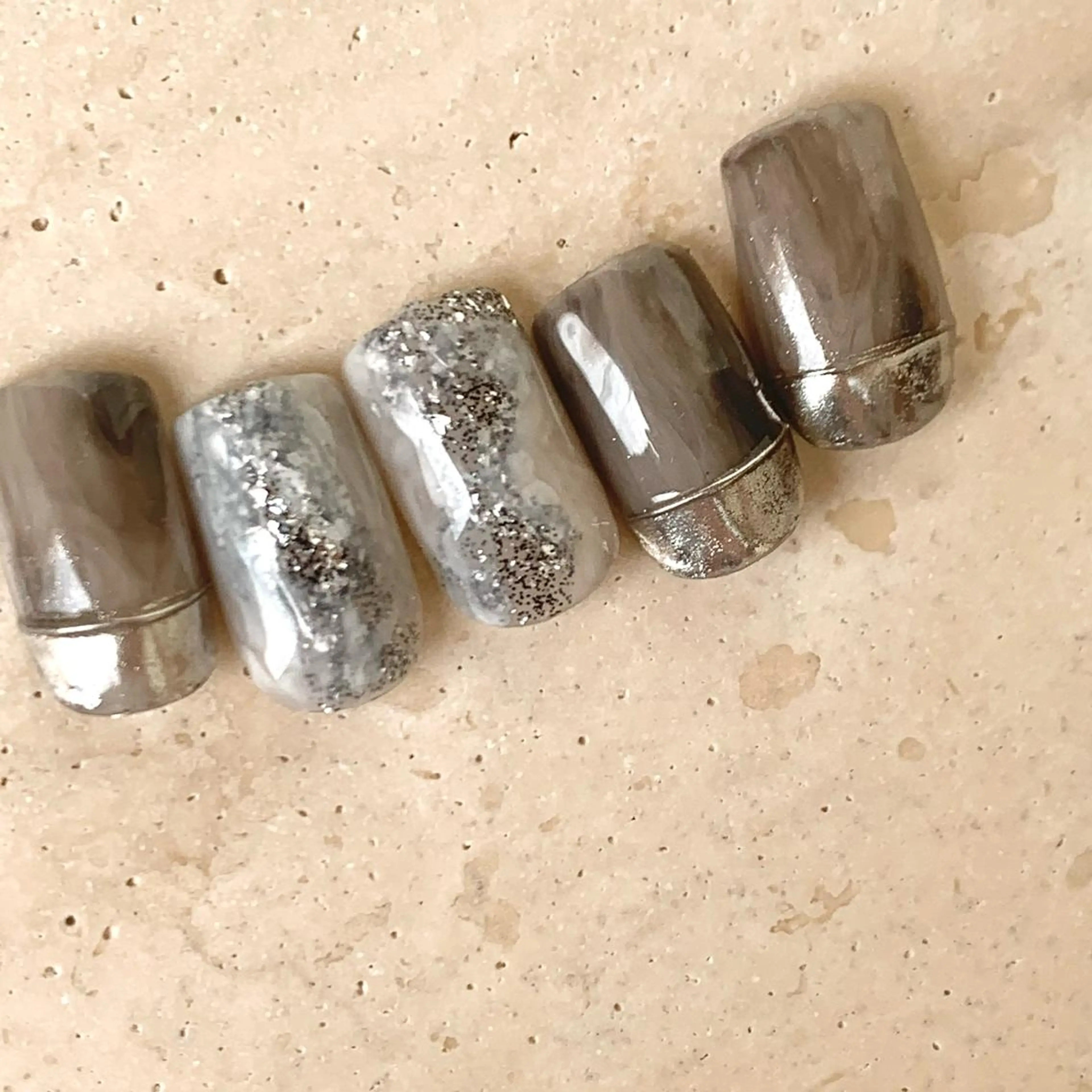 ネイル T Kのネイルデザイン