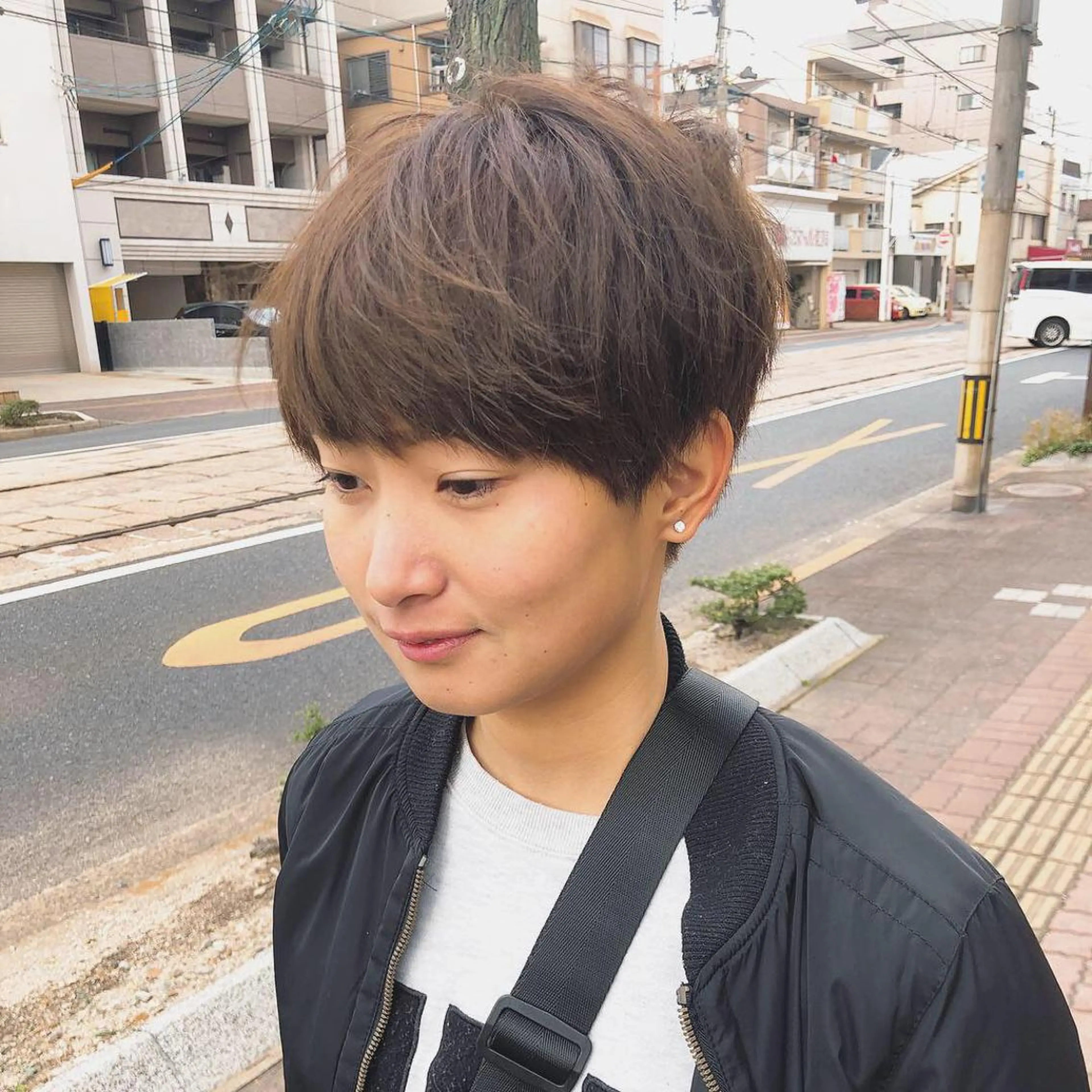ショート カラー 森安 華楠のヘアスタイル