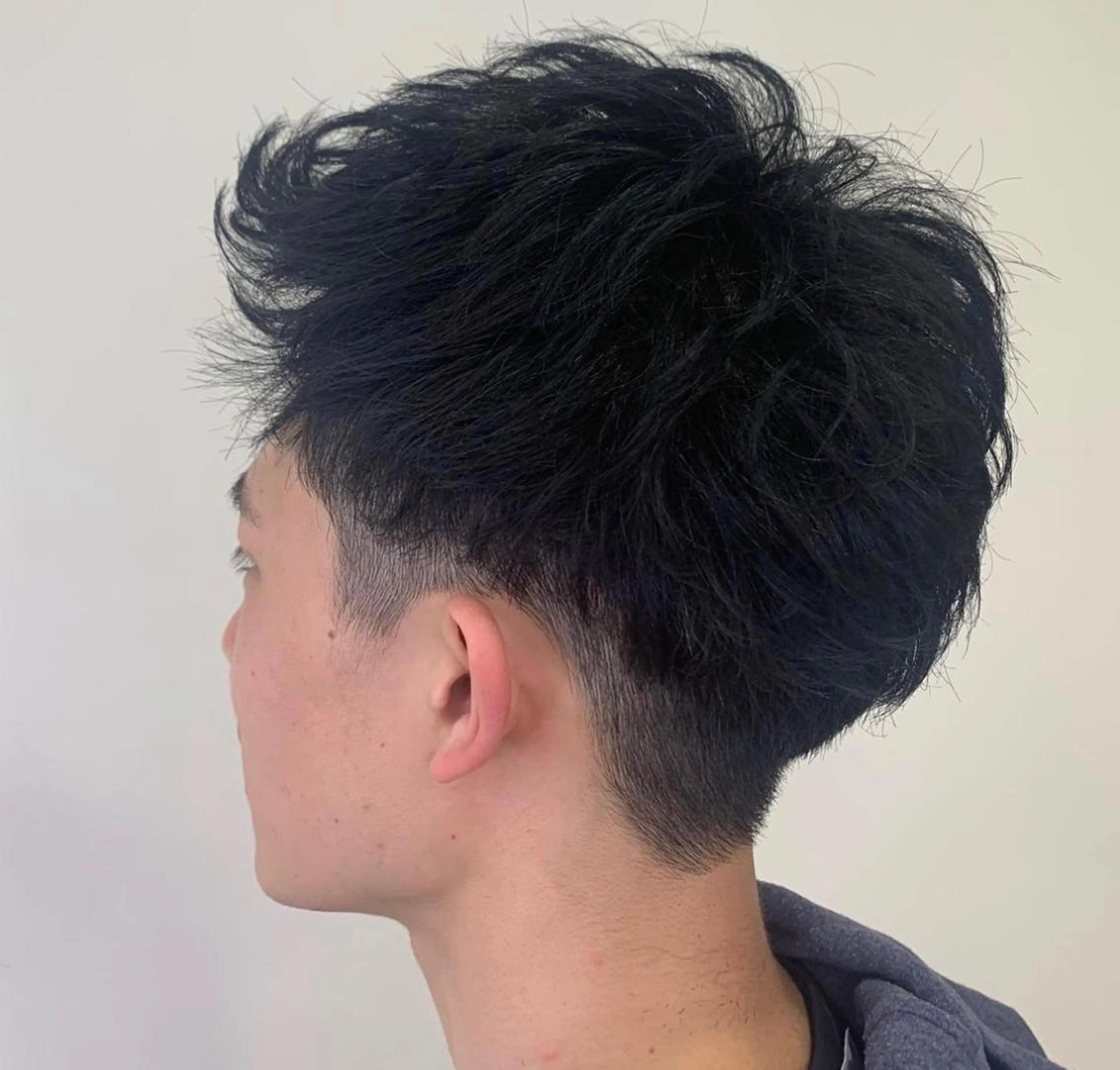 メンズ ヘアカラー ﾎｯﾄﾍﾟｯﾊﾟｰ に移行中【かな】のヘアスタイル