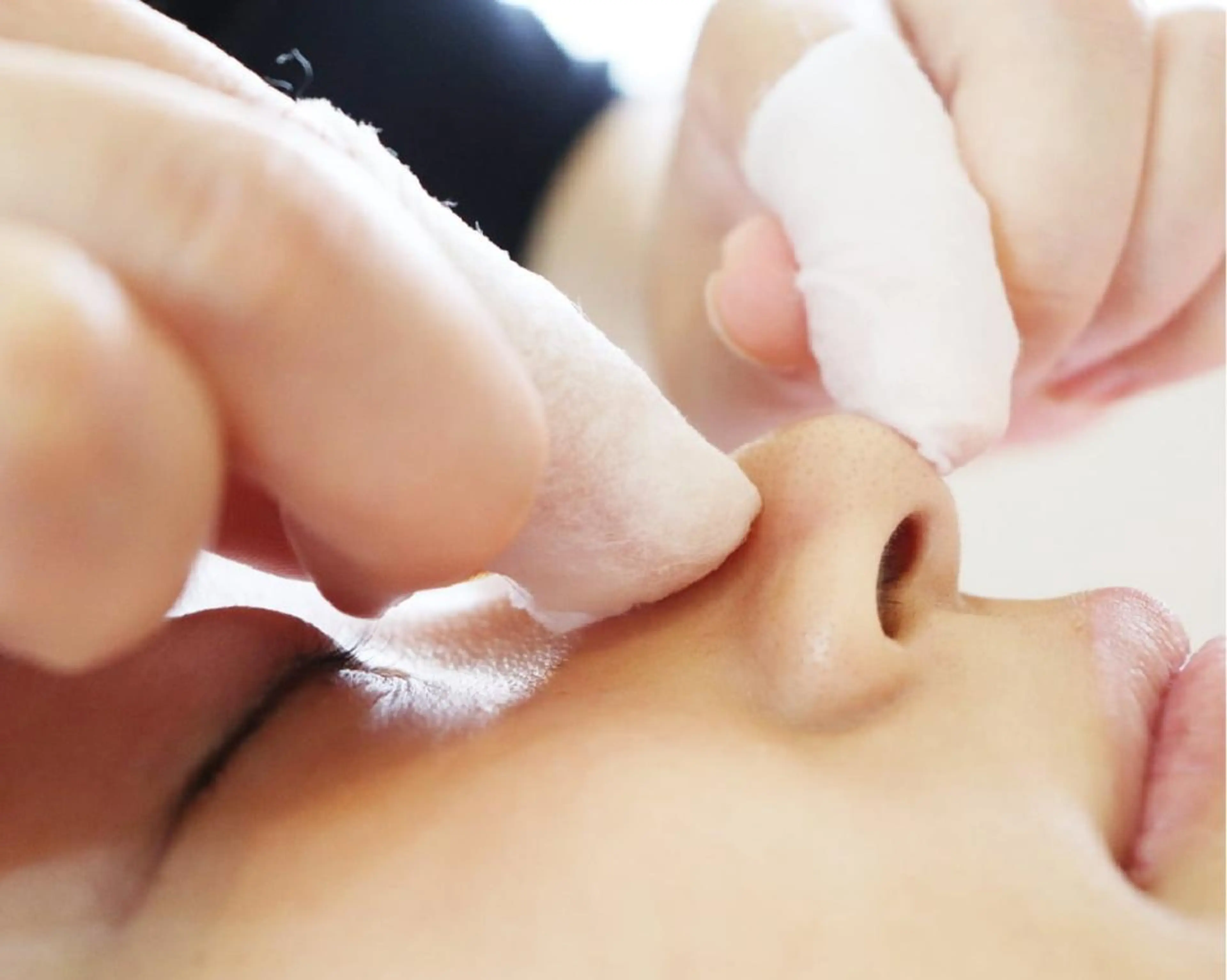 【鼻の毛穴汚れが気になる方必見✨】鼻集中👃毛穴エクストラクションの写真