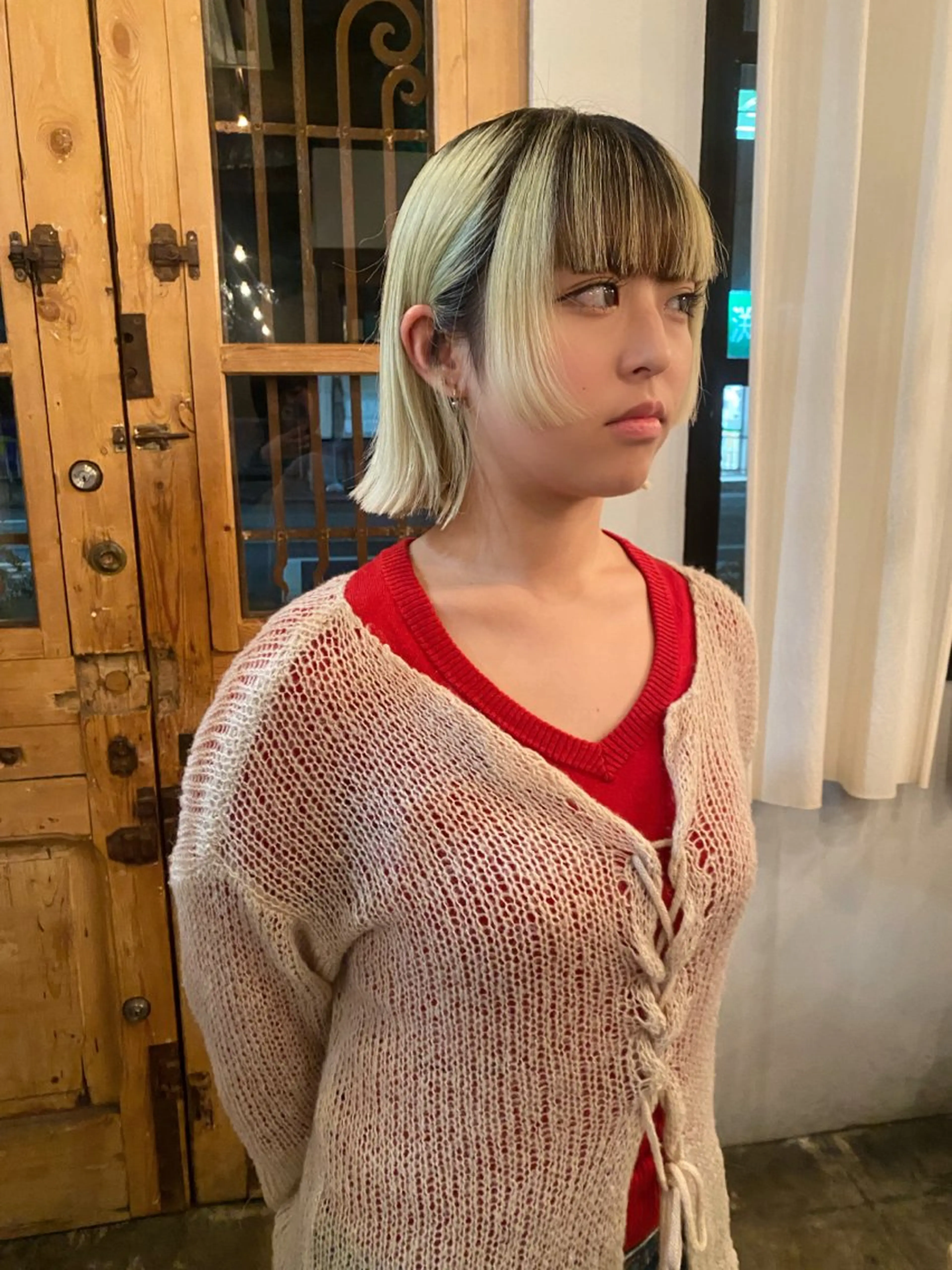 ショート レイヤーカット/ ダブルカラーサクライのヘアスタイル