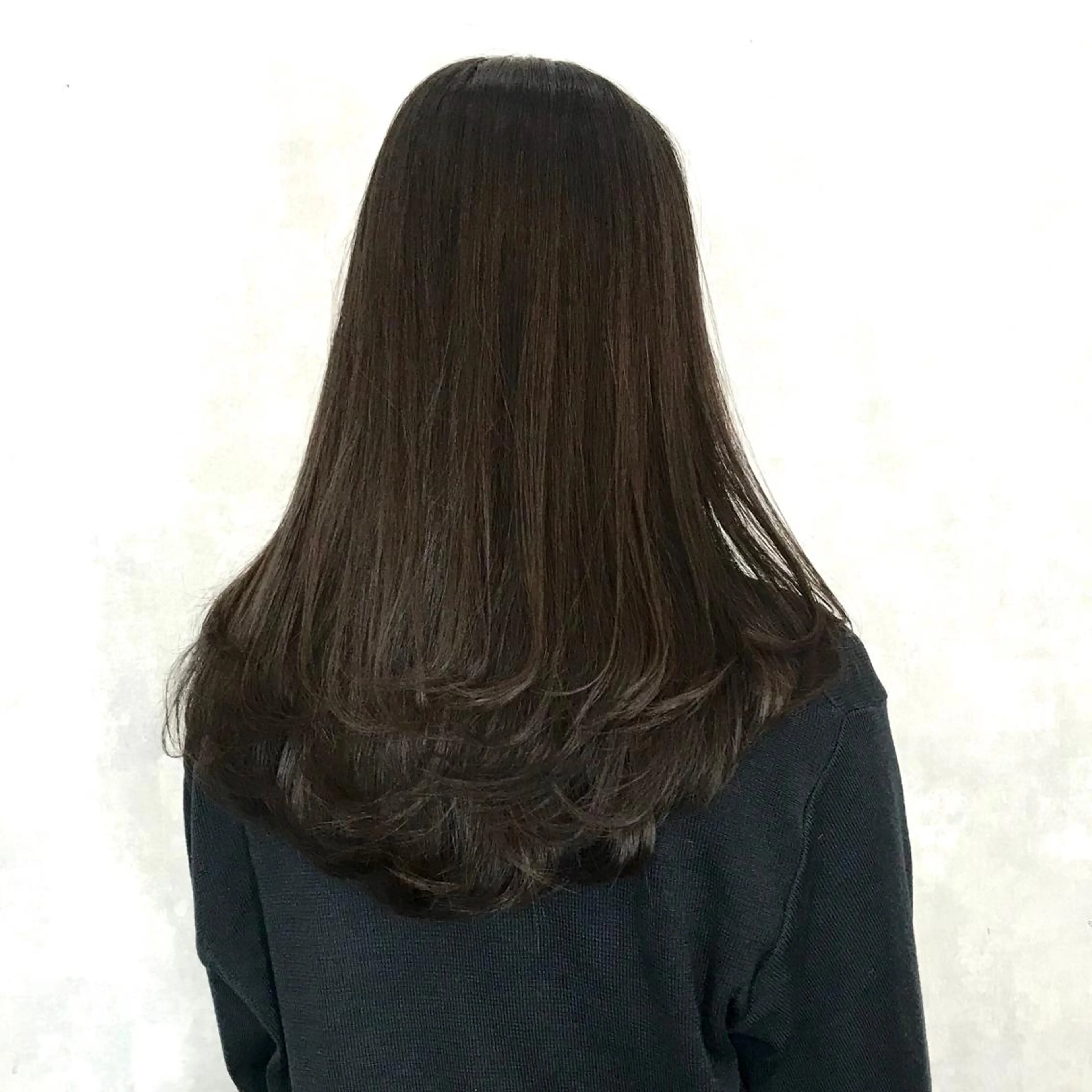 ロング ヨシンモリ ムルギョル巻き 韓国風ヘア レイヤーカット シースルーバング サロウィン所属・K-POP好き美容師 🇰🇷Kai.Yのヘアスタイル