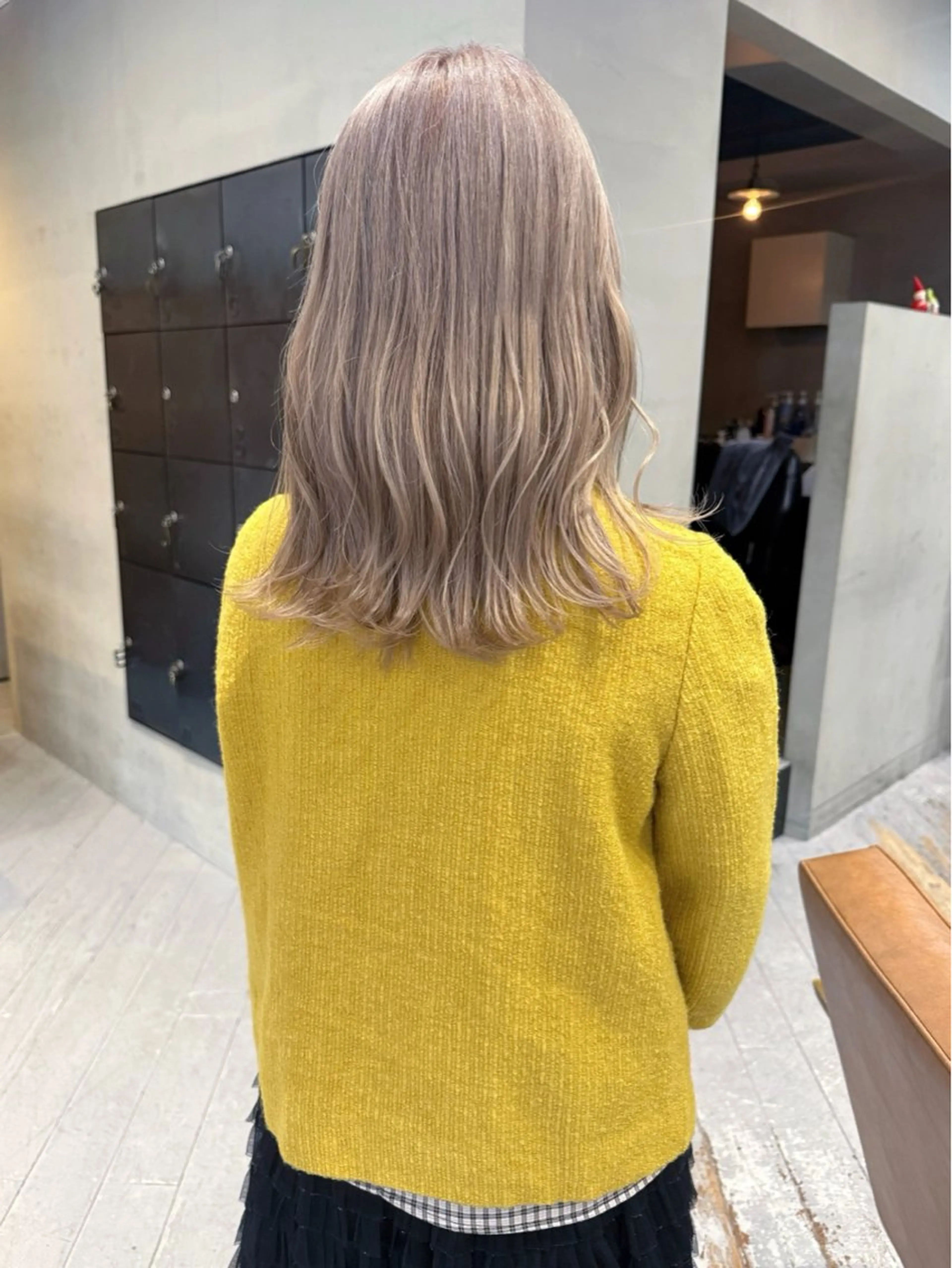 ロング カラー ベージュカラー ブリーチ ホワイトベージュ カット ヘアカラー saki / ボブ /ベージュ系カラーのヘアスタイル