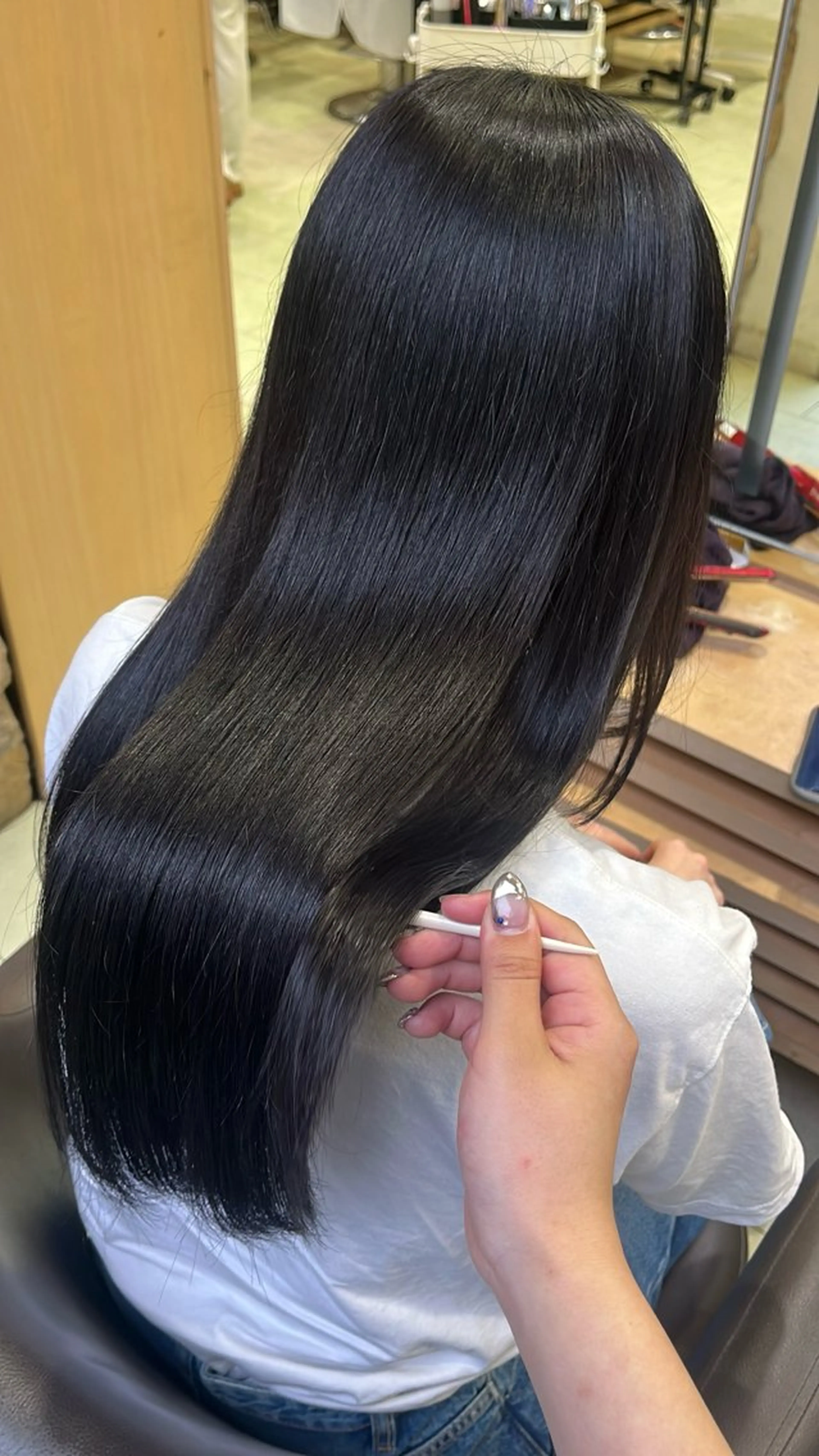 ロング カラー ヘアカラー waka❤️✨ レイヤーボブ/ネイルのヘアスタイル