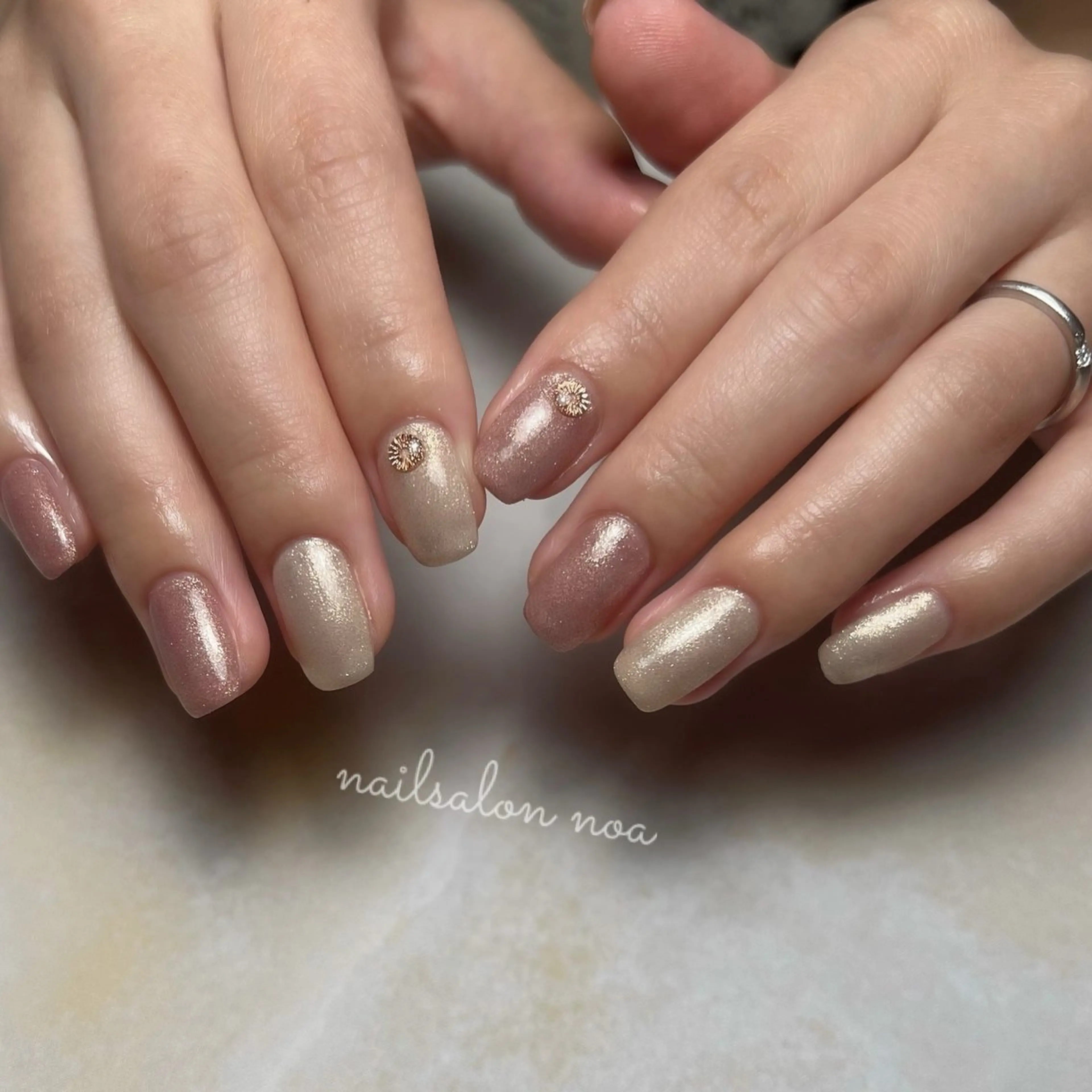 ネイル ジェルネイル ワンカラーネイル パラジェル シンプルネイル 夏ネイル ハンドネイル nailsalon noa所属・nailist sakiのネイルデザイン