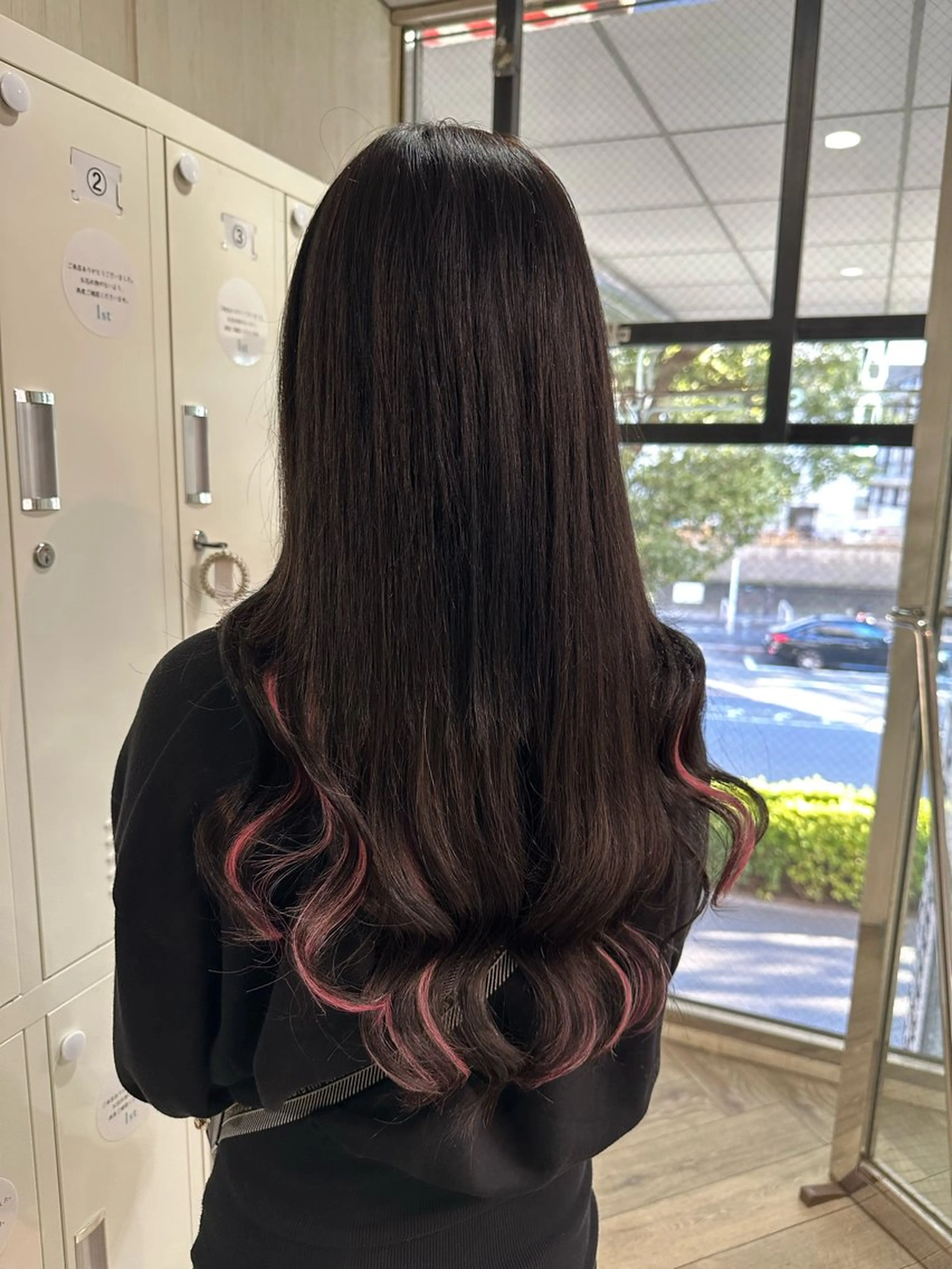 カラー ピンクカラー カット エクステ レイヤーカット/ カラー/長谷恵花のヘアスタイル