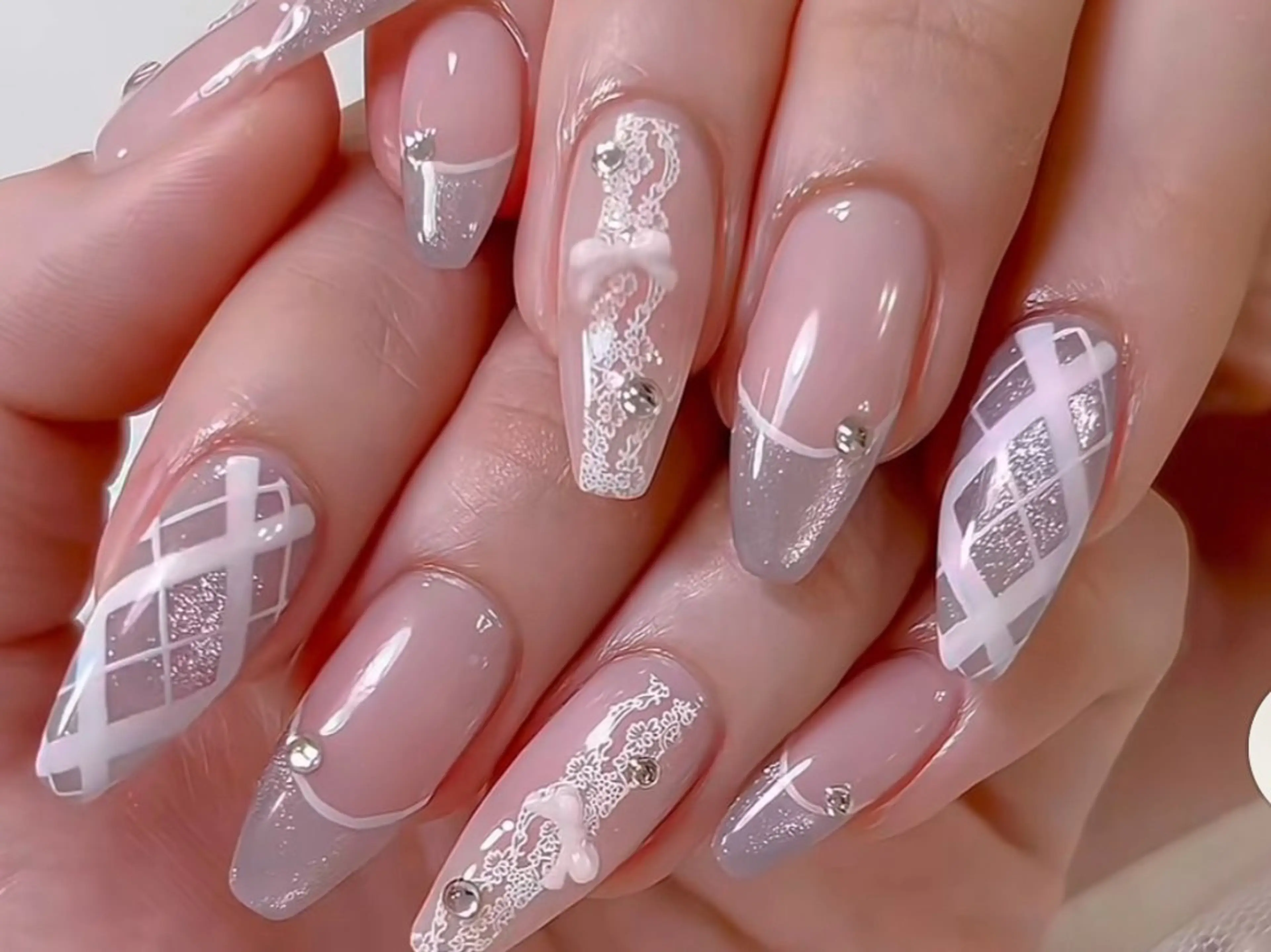 ネイル ハンドネイル KARI ネイルサロンのネイルデザイン