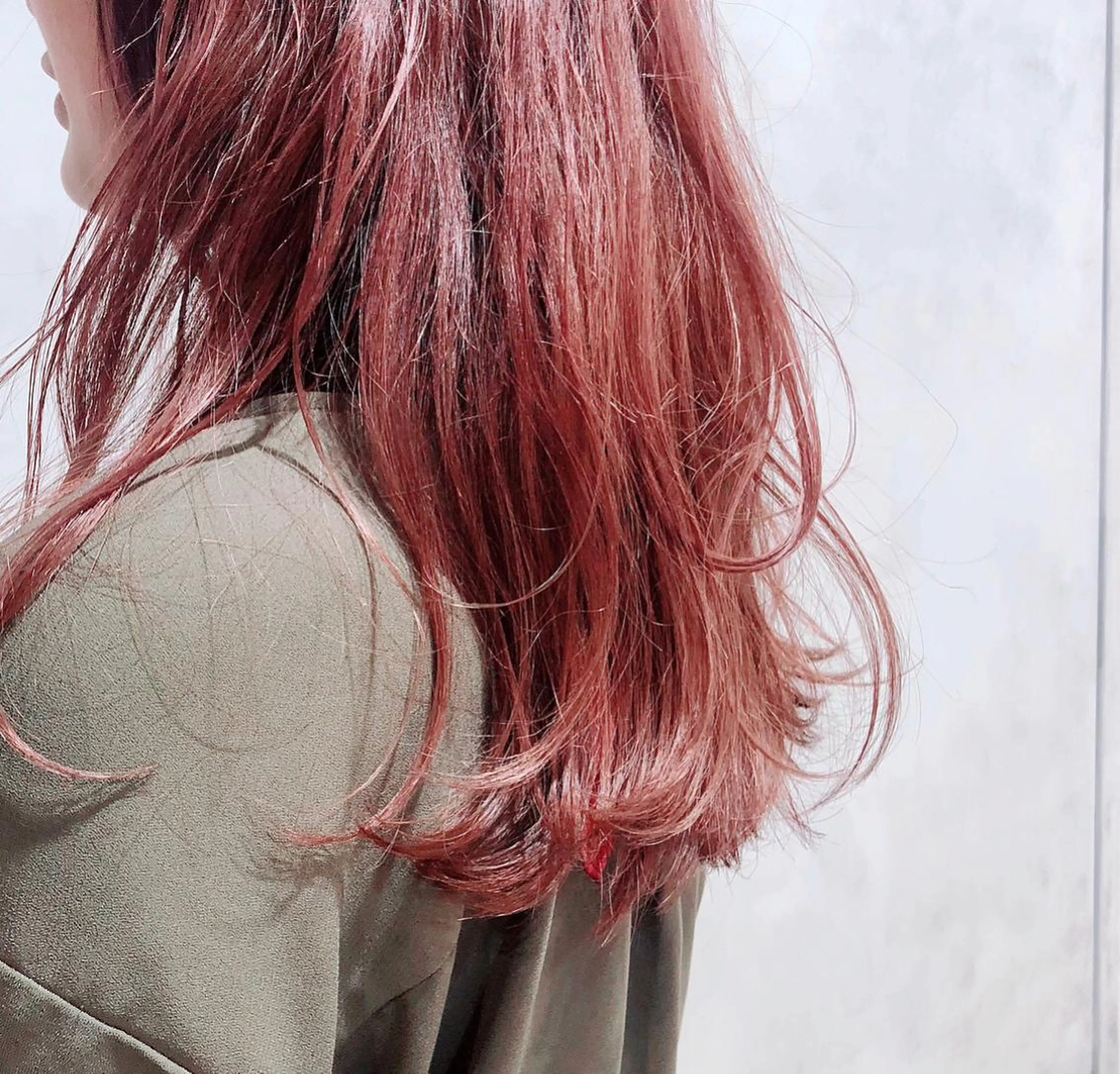 ロング カラー 圧倒的透明感カラー nana🦕のヘアスタイル