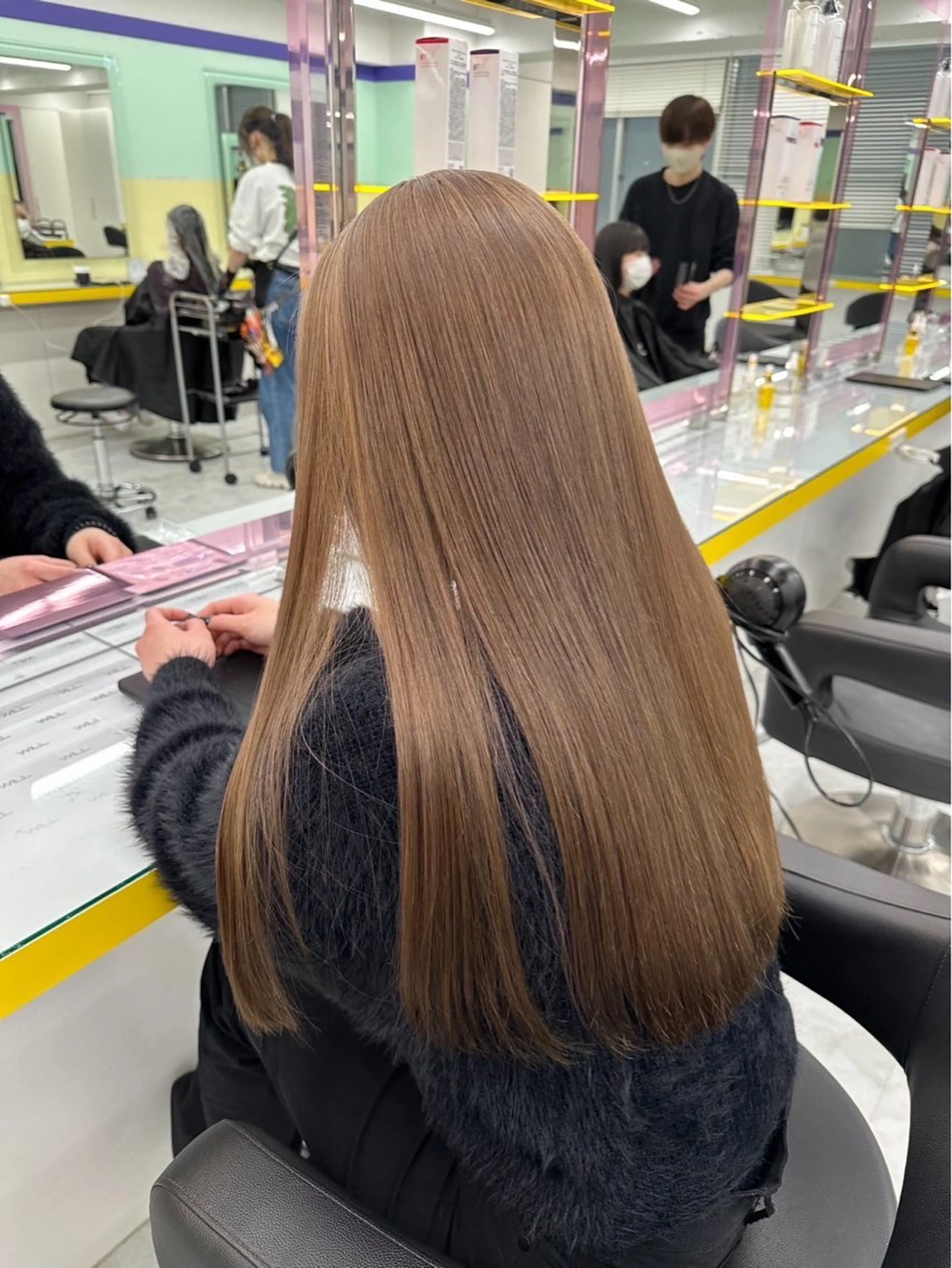 ロング カラー ブリーチ ブラウンカラー 村田 羽耶乃のヘアスタイル