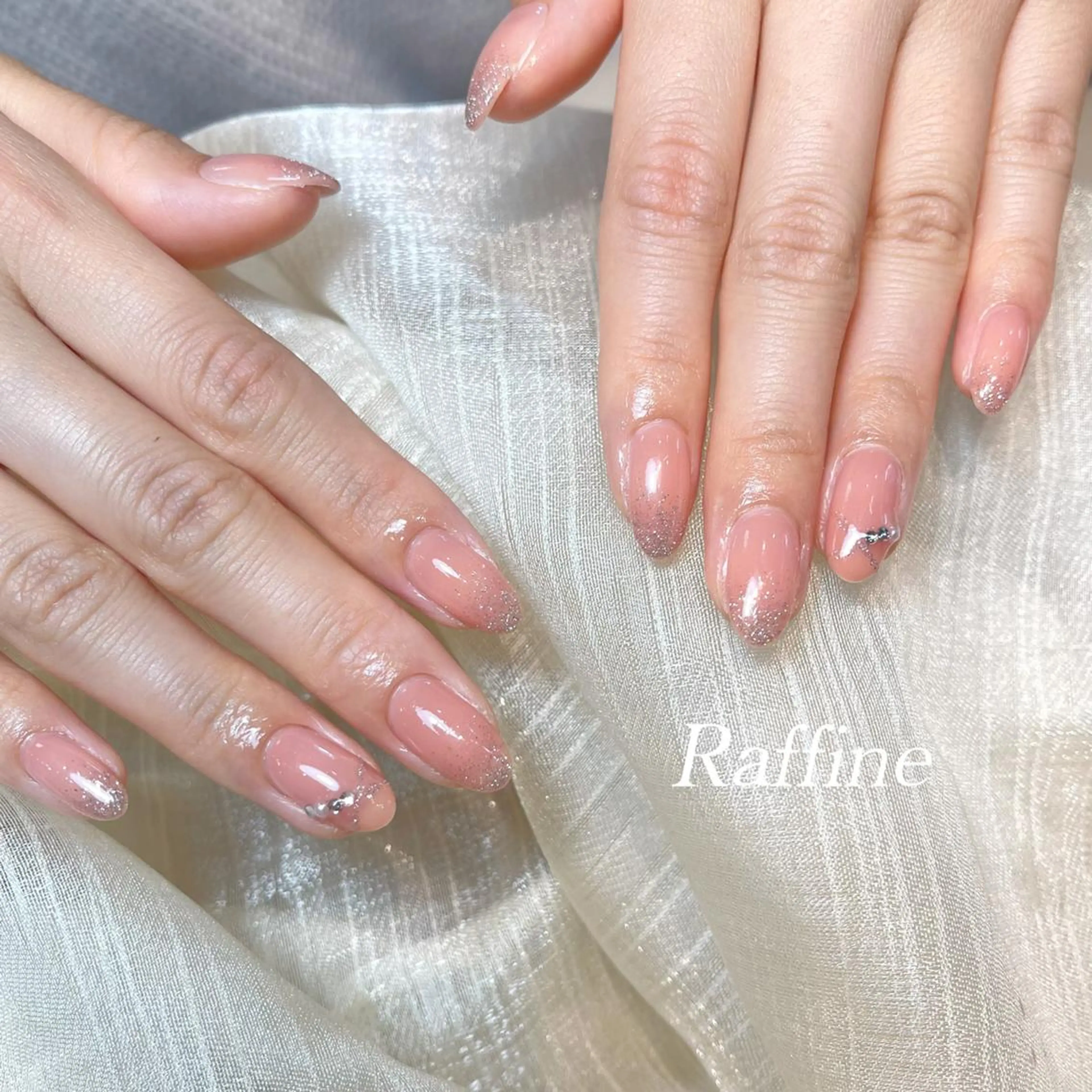 ネイル RAFFINE 月🦋🩵のネイルデザイン