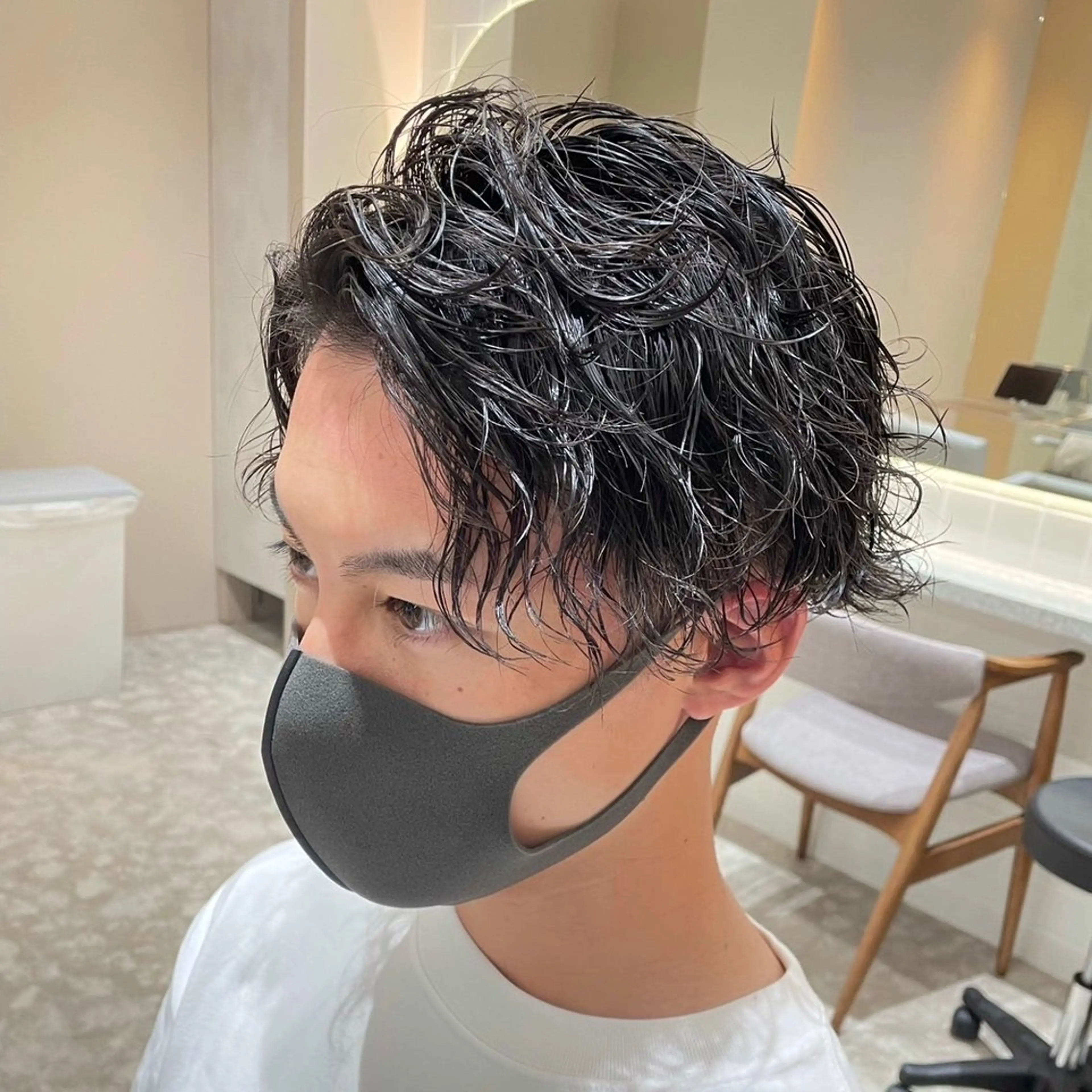 ショート パーマ メンズ センターパート メンズハイライト メンズメッシュ メンズパーマ スパイキーショート 心斎橋メンズパーマ/ シャドウ/山下拓実のヘアスタイル