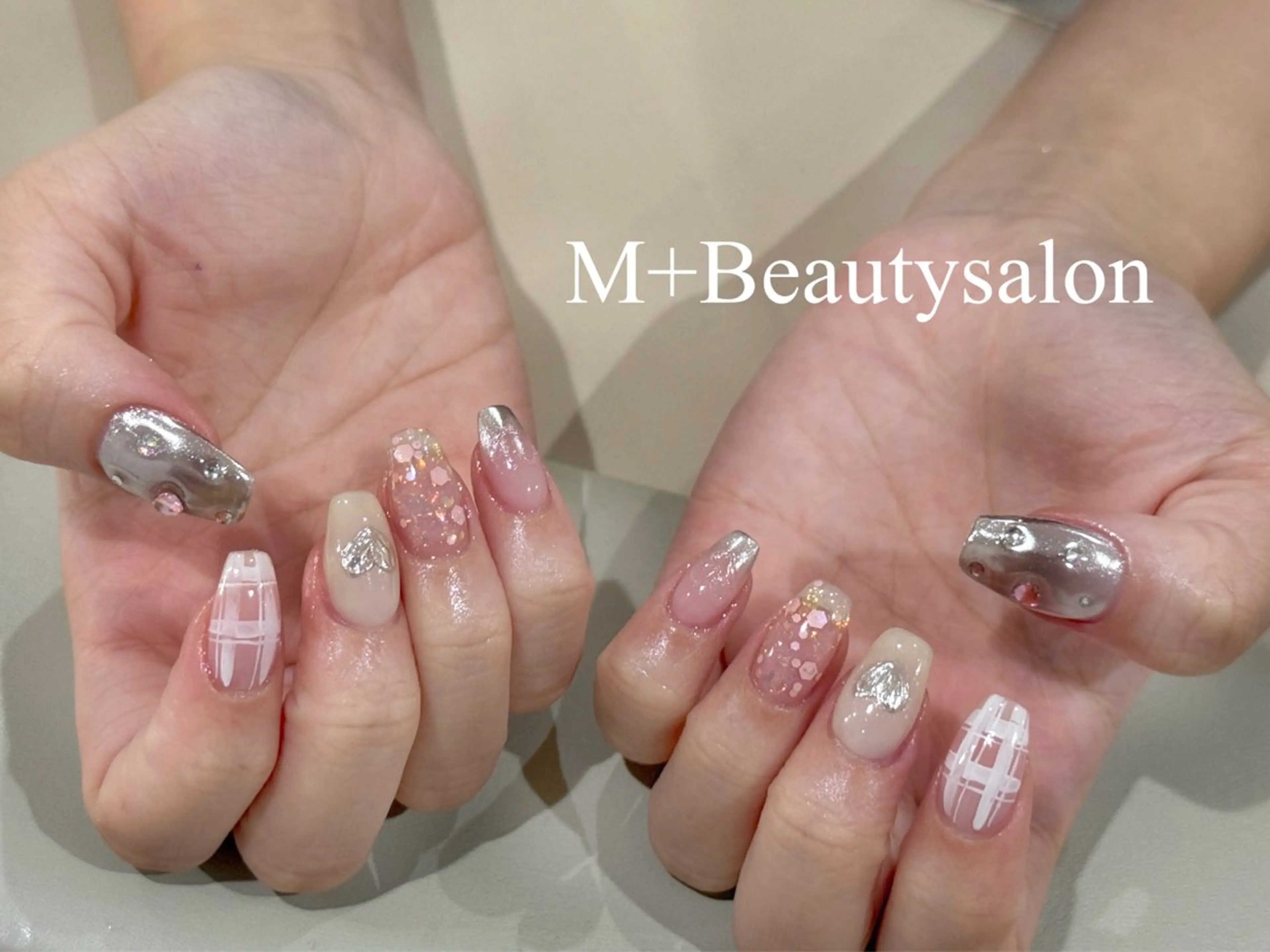 ネイル ハンドネイル M+  Beauty Salonのネイルデザイン