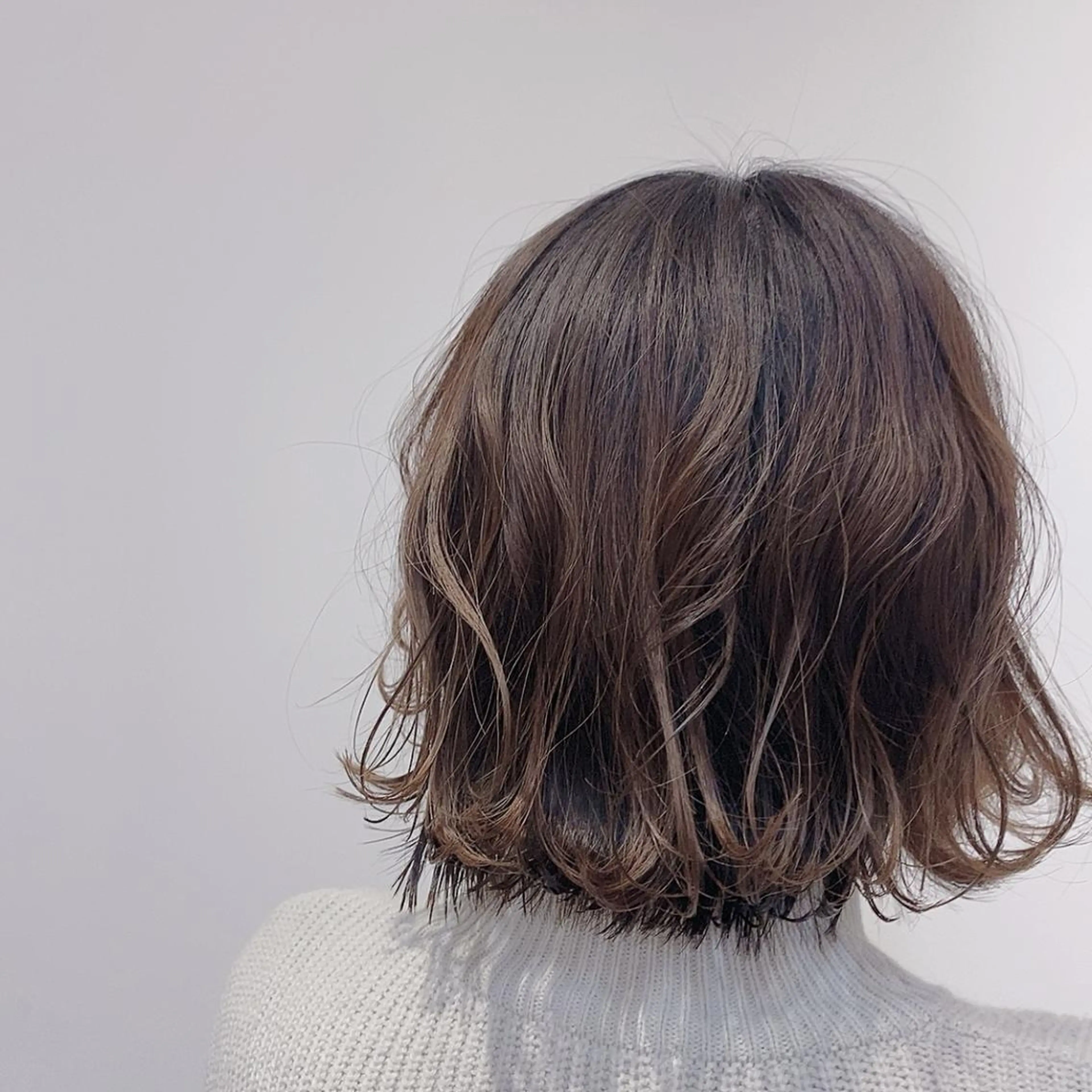 ショート 推しカラー🎨横浜 ブリーチ/ yuaのヘアスタイル