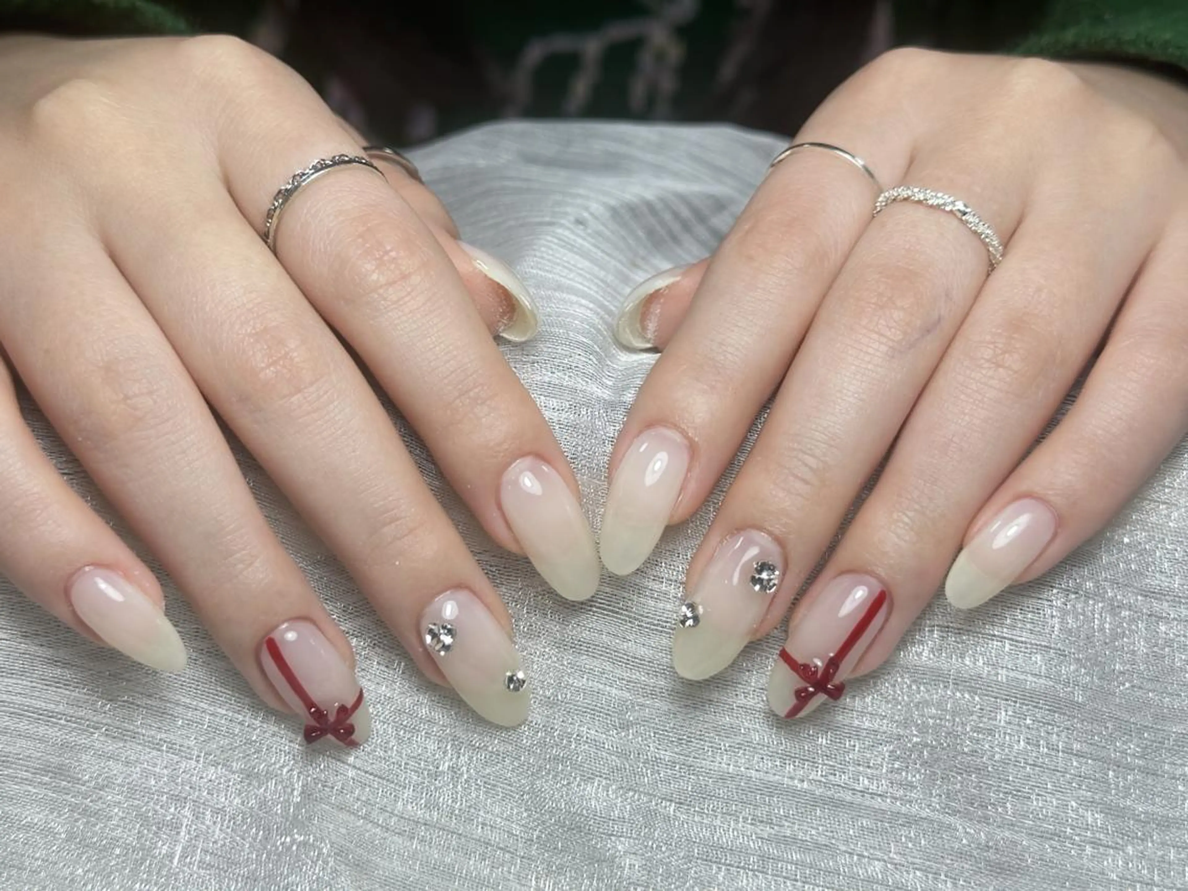 ネイル チークネイル 長さ出し フレンチネイル グラデーション マグネットネイル ハンドネイル ハンドケア ⭐️Syu Rei⭐️のネイルデザイン